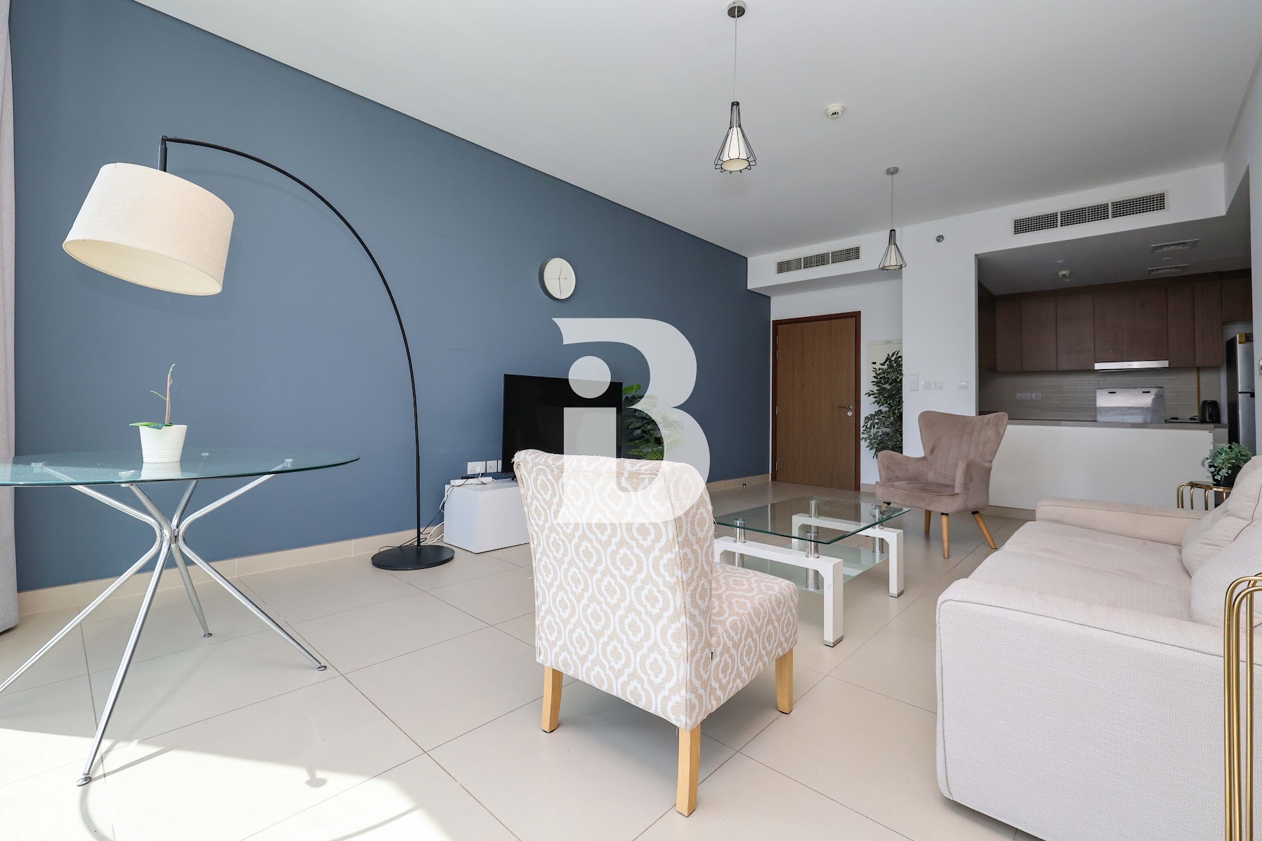 Canal Views | Spacious | Vacant