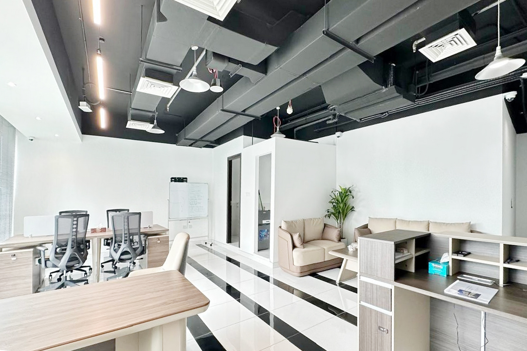 PREMIUM FURNITURE | CANAL VIEW | HIGH FLOOR