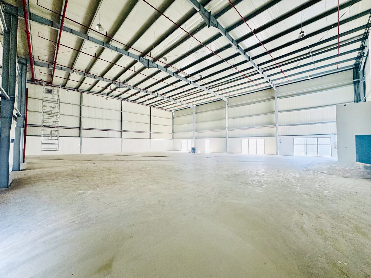GRADE A | BRAND NEW | WAREHOUSE | TAX FREE 3