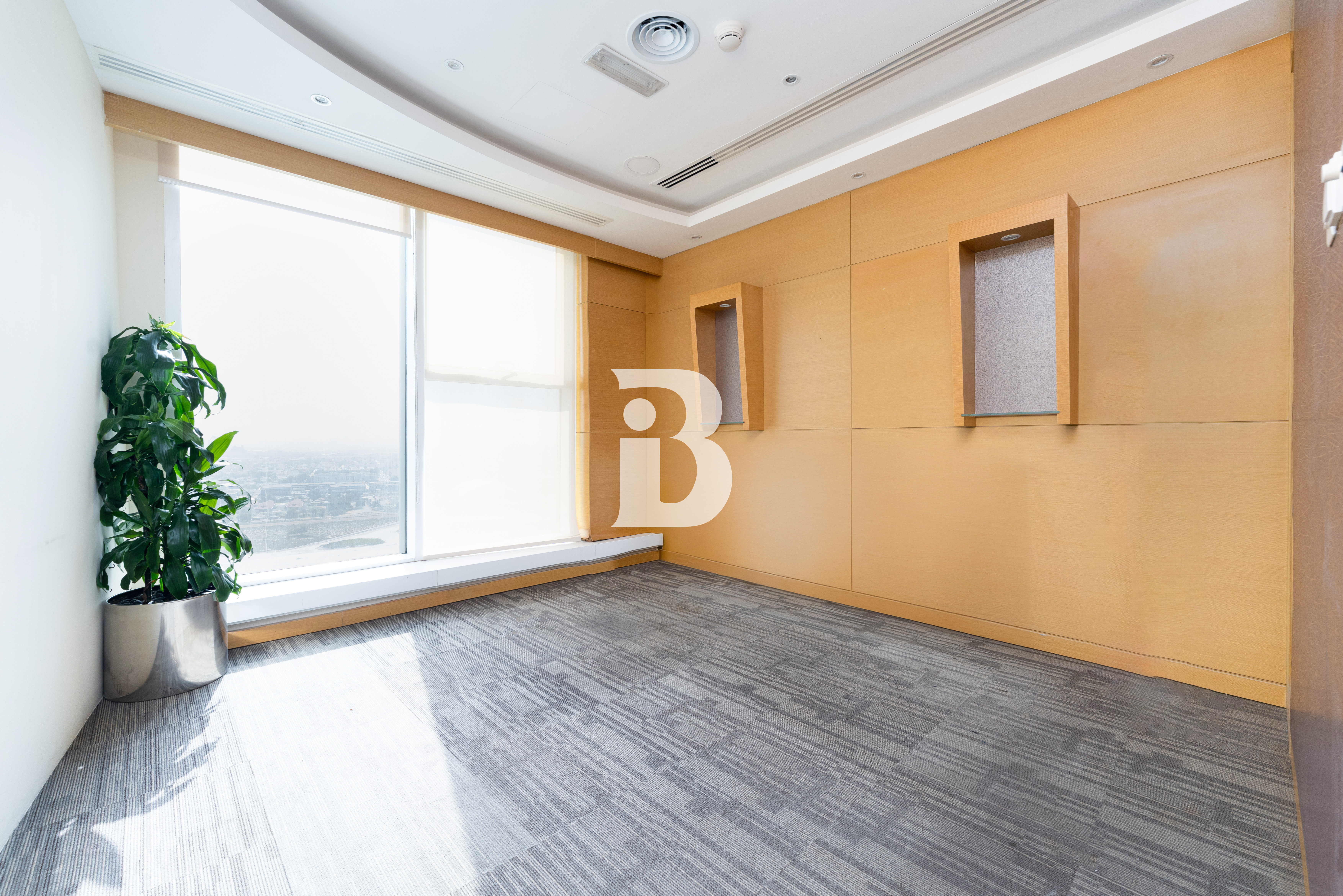 Professional Workspace | Fitted | High End