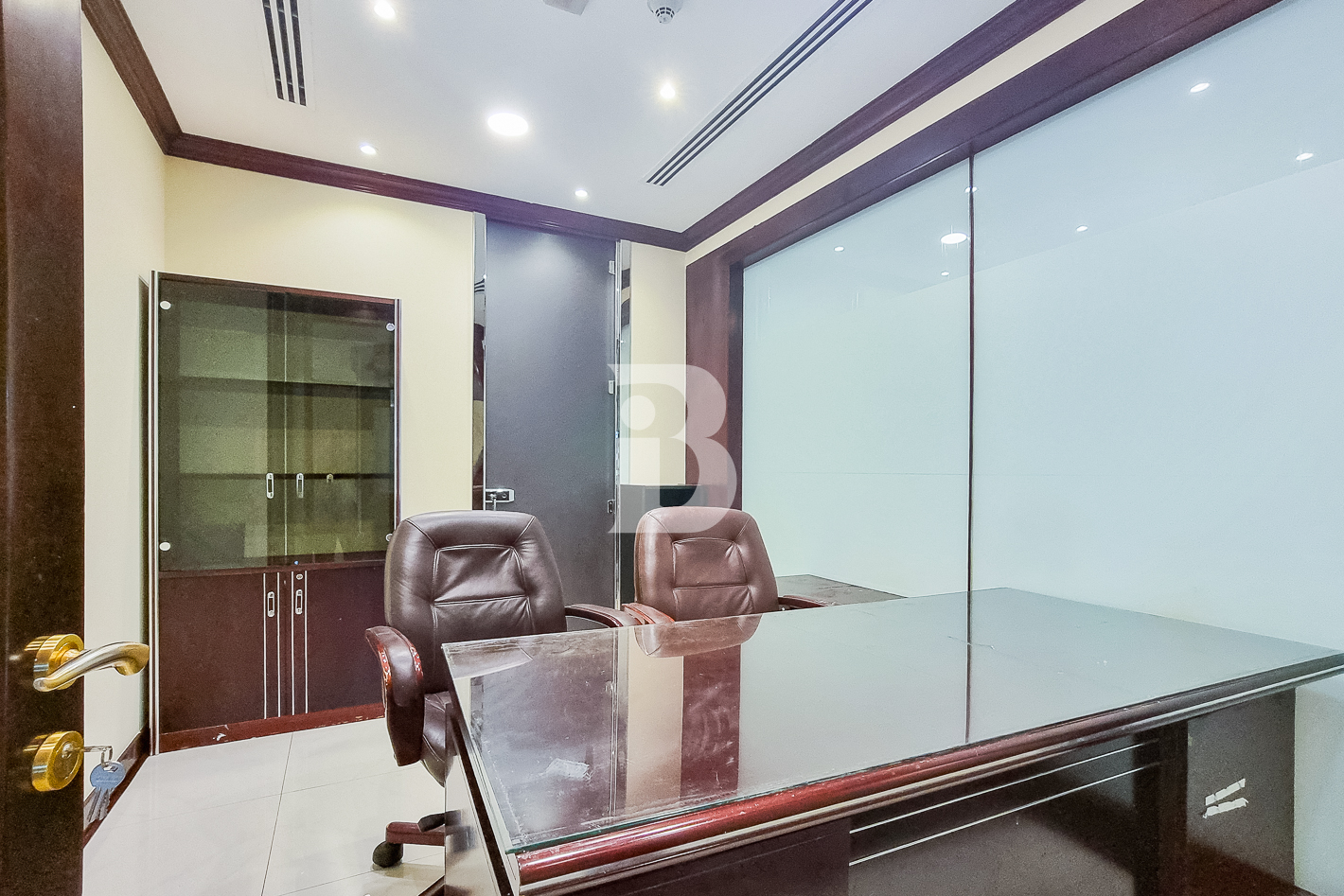 Furnished Office | 5 Parking | Emaar Square