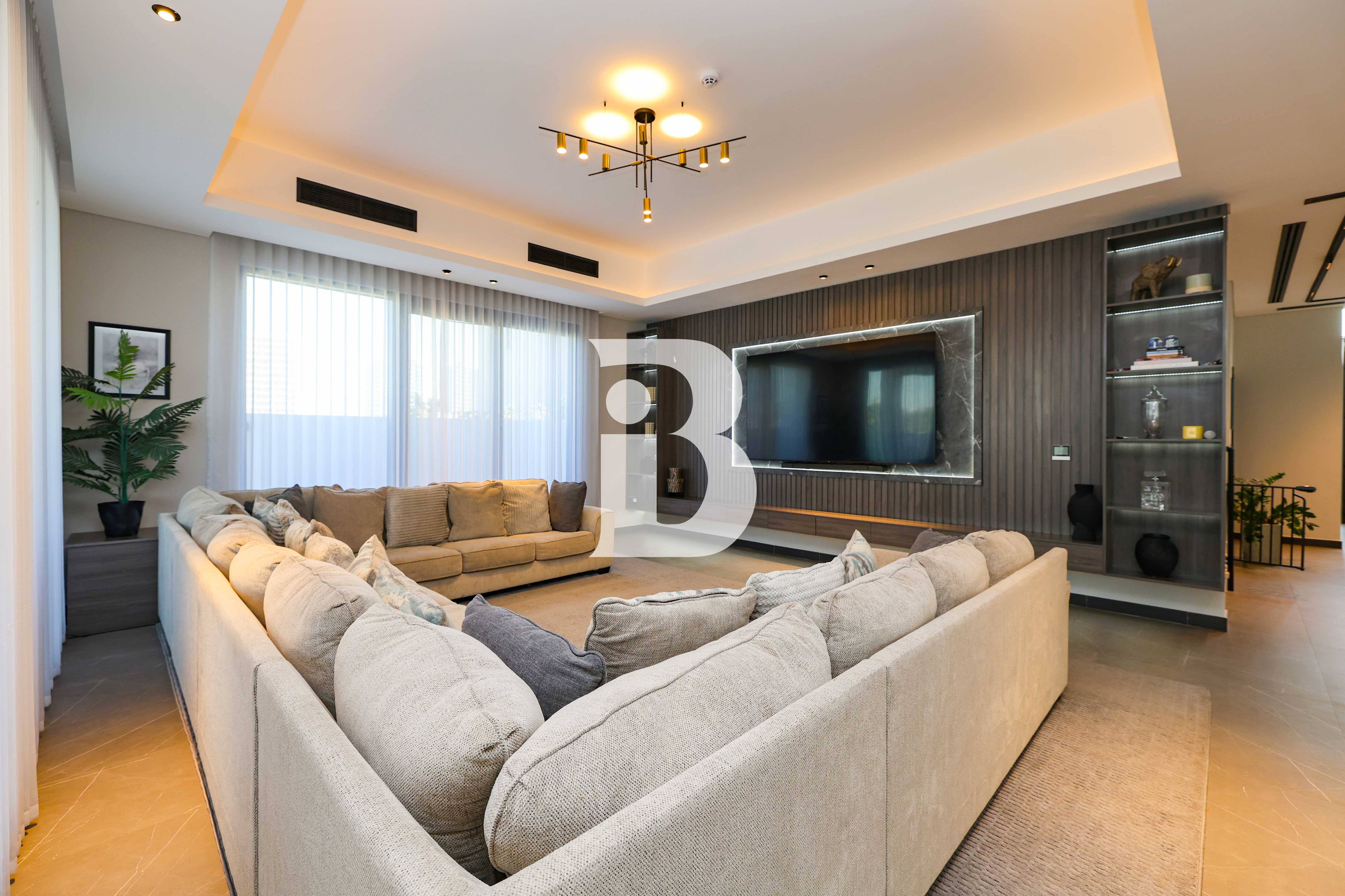 Fully Furnished | Single Row | Huge Layout