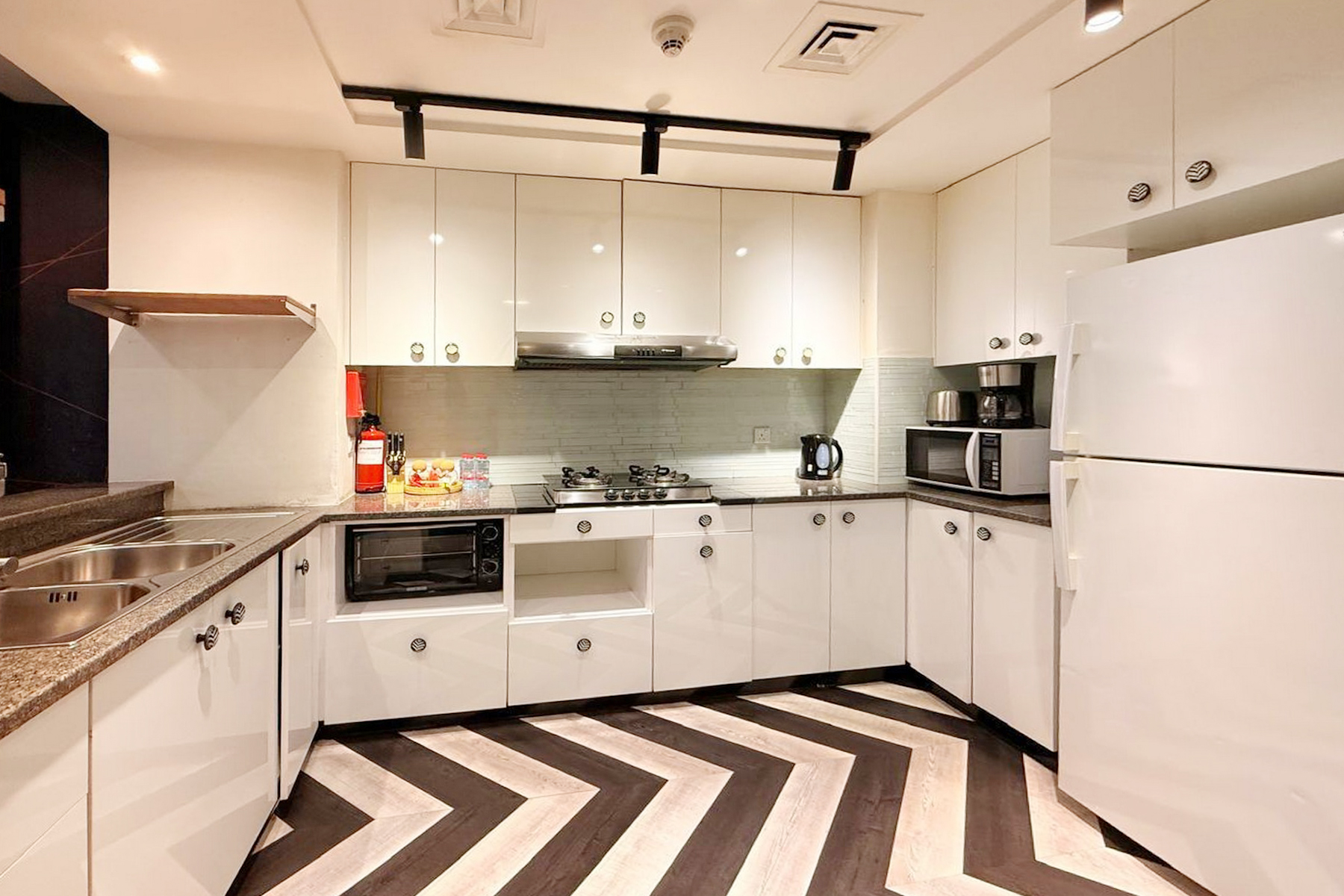 Renovated 2BHK | Vacant | Fully Furnished
