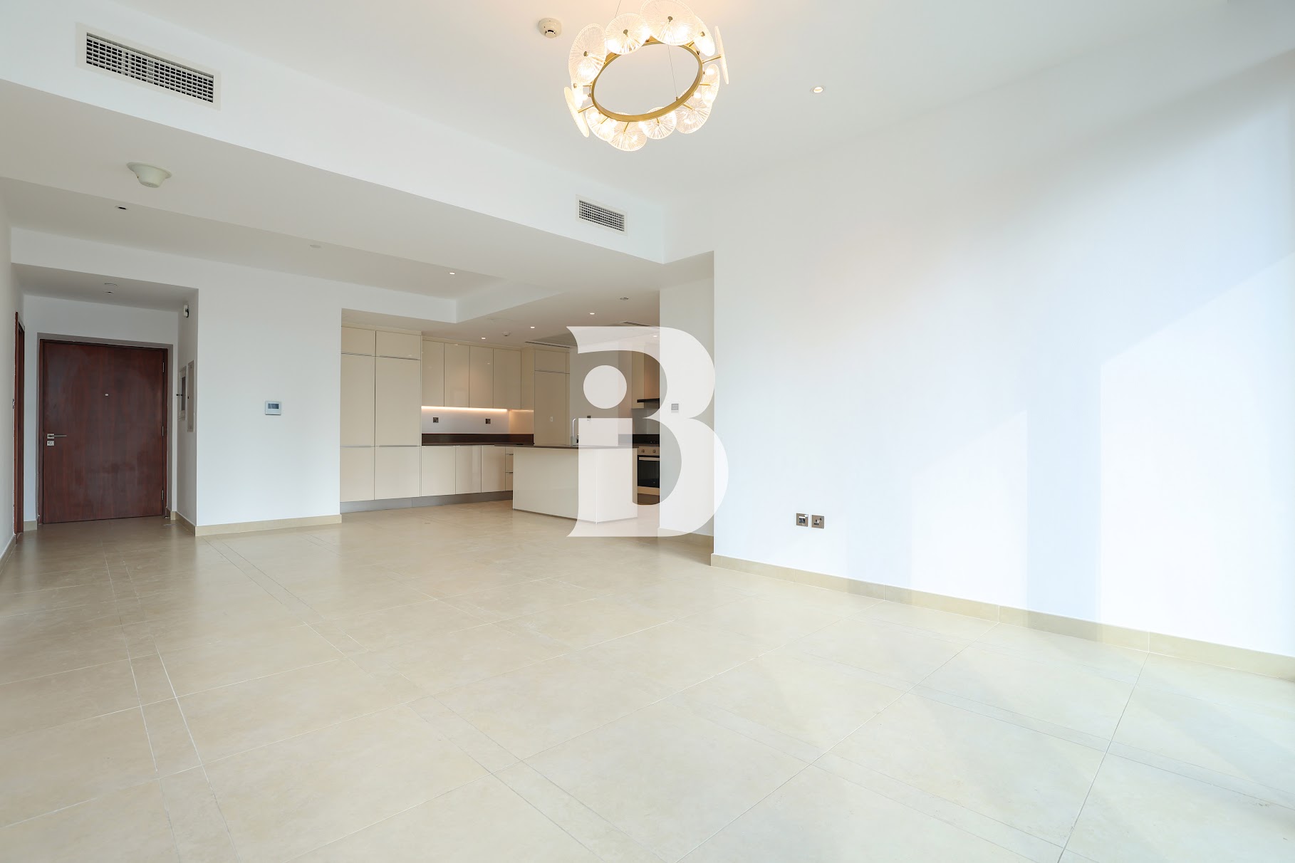 Canal Views | Spacious | Vacant