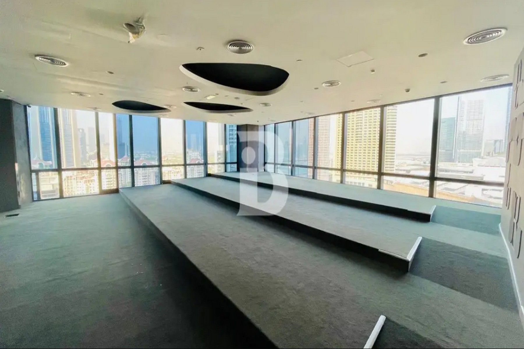 FULLY FITTED  | FULL FLOOR | VACANT | SPACIOUS