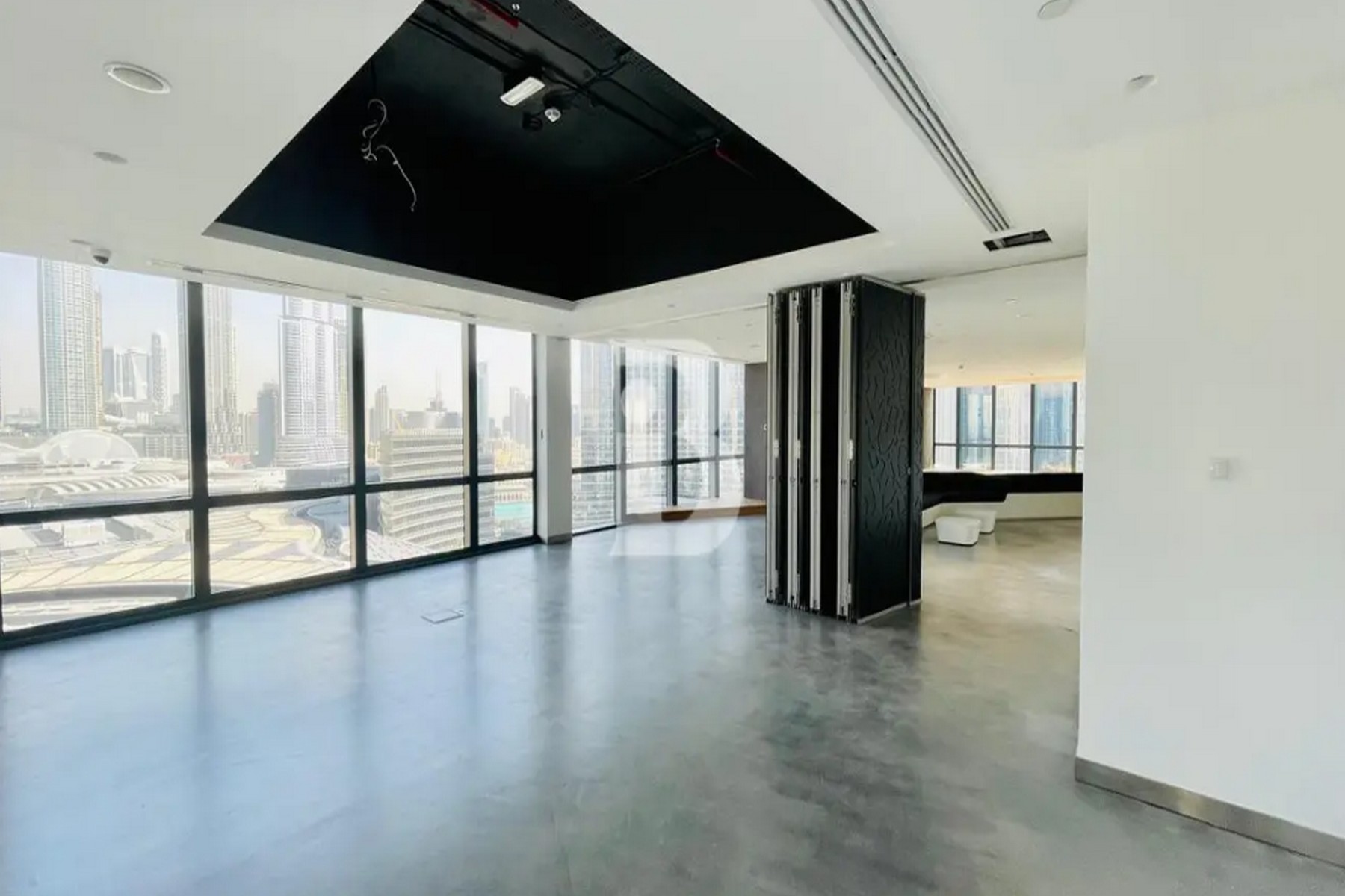 FULLY FITTED  | FULL FLOOR | VACANT | SPACIOUS