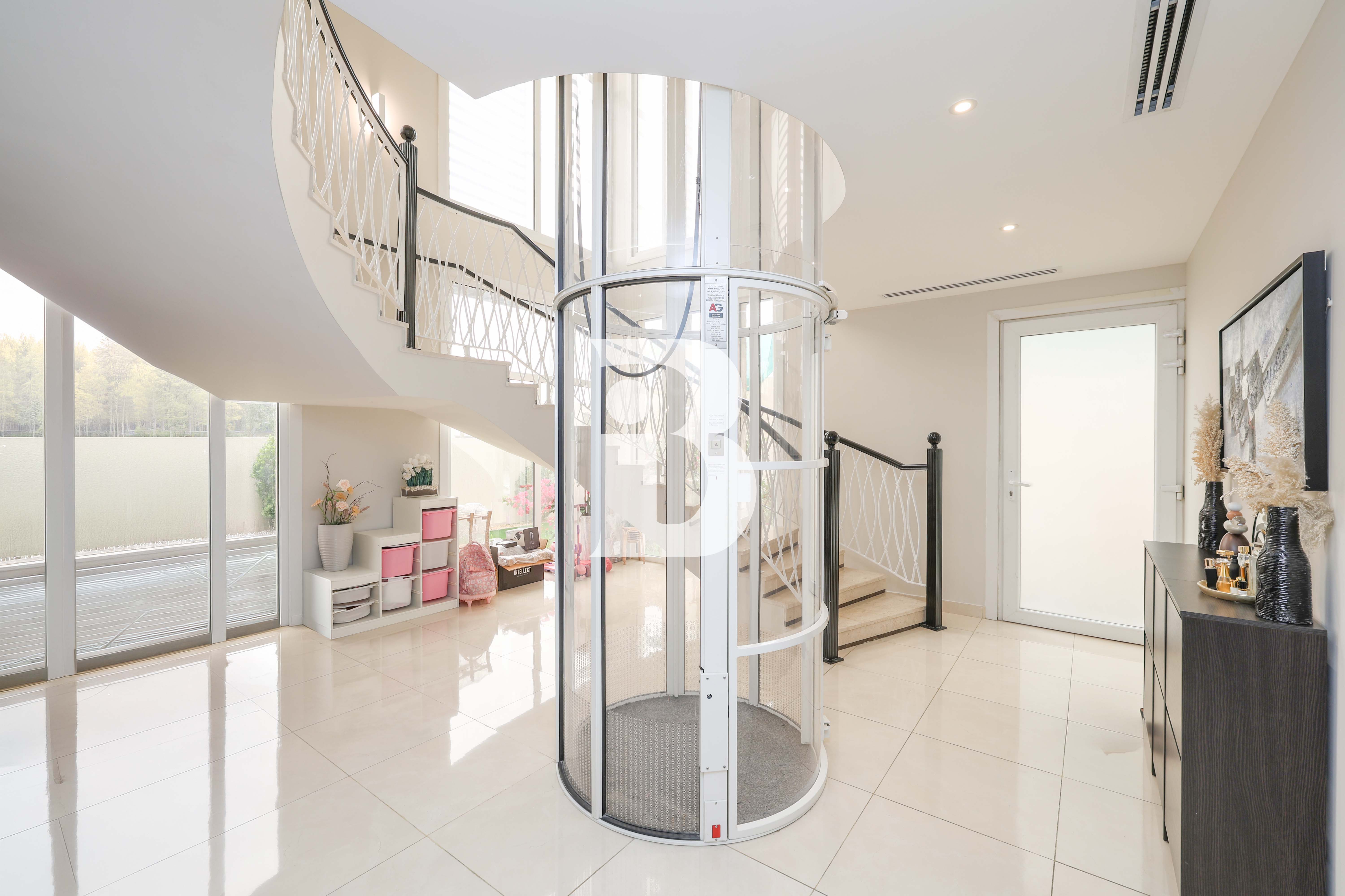 ON UPCOMING PARK, | WALK TO ARBOR SCHOOL