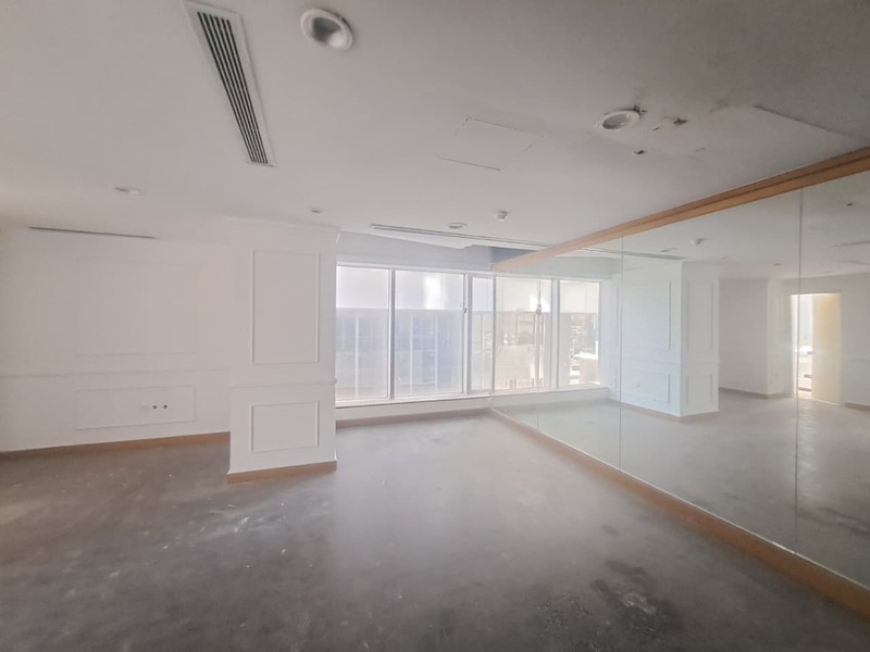 Duplex Shop with Stunning Corniche View – PrimeArea