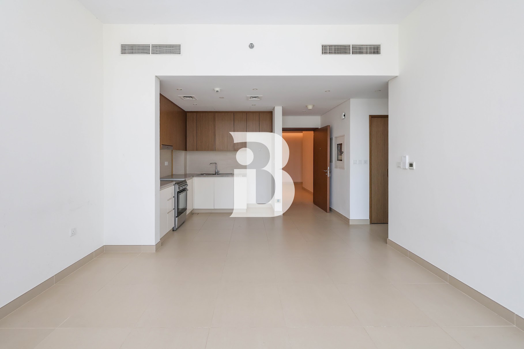 Canal Views | Multiple Cheques | Vacant