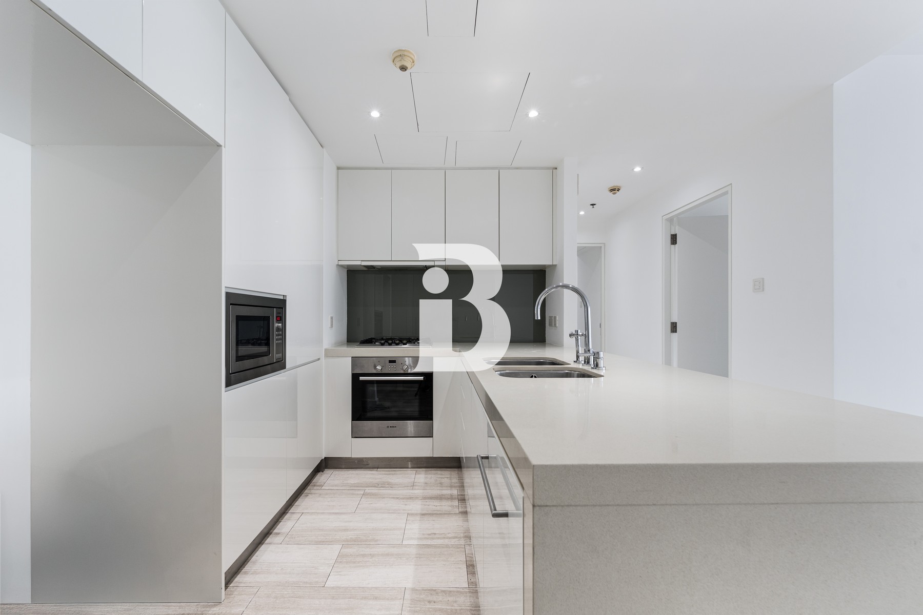 Modern 2BR | Upgraded | 5 star Amenities