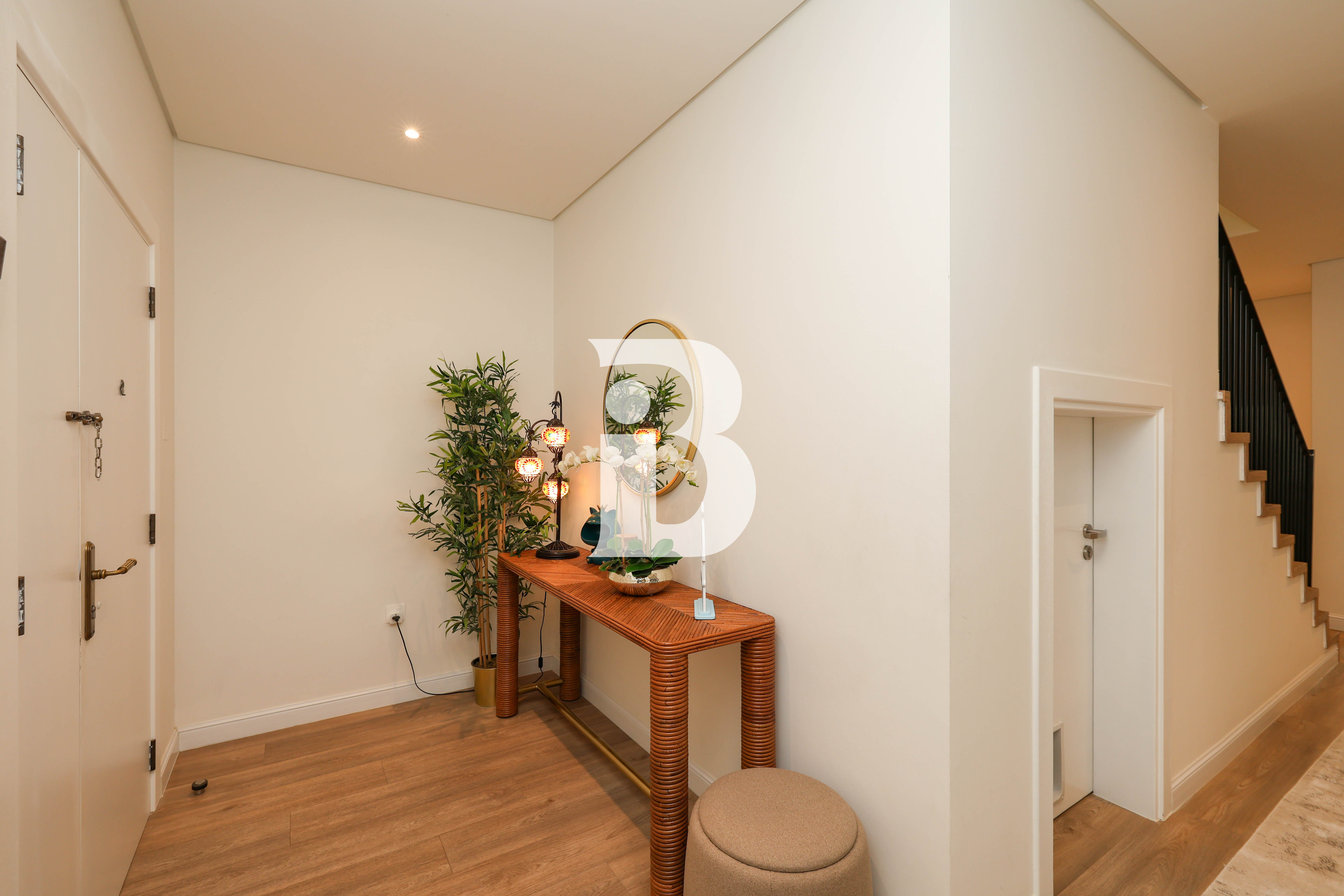 A Home to Be Loved | Fully upgraded | 4BR