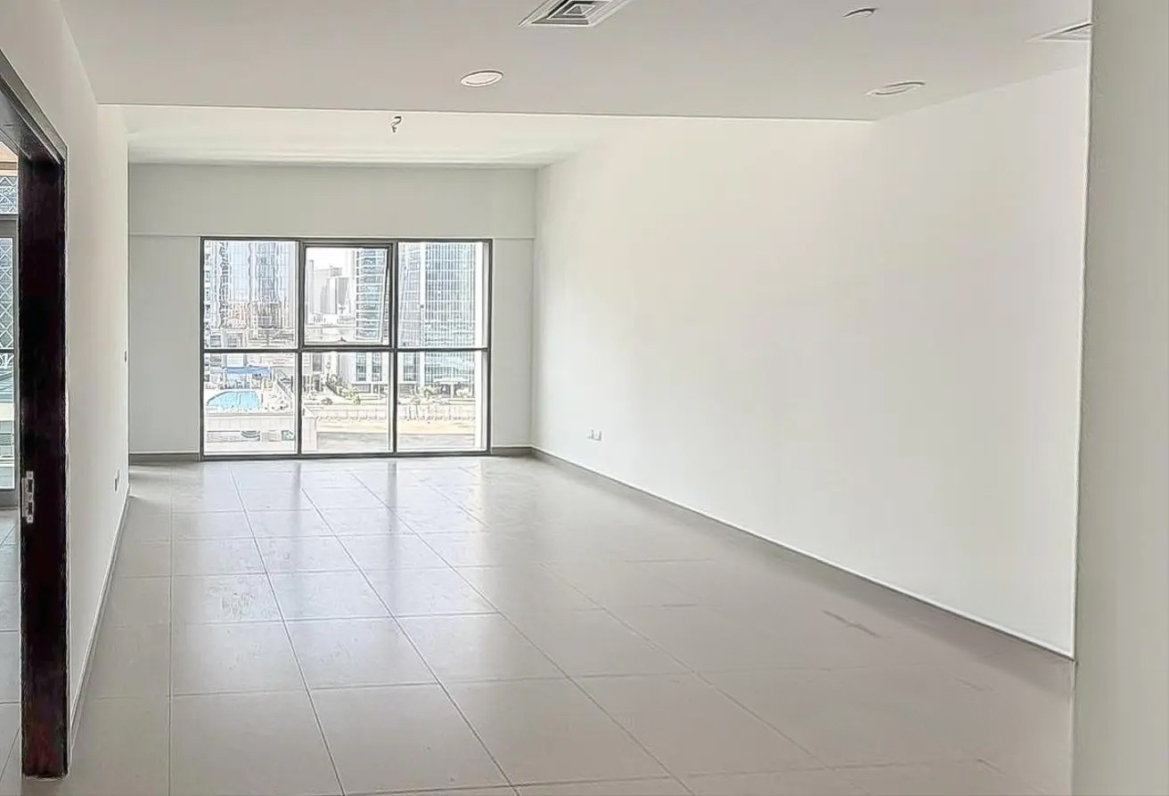 UNFURNISHED | SPACIOUS | READY TO MOVE IN
