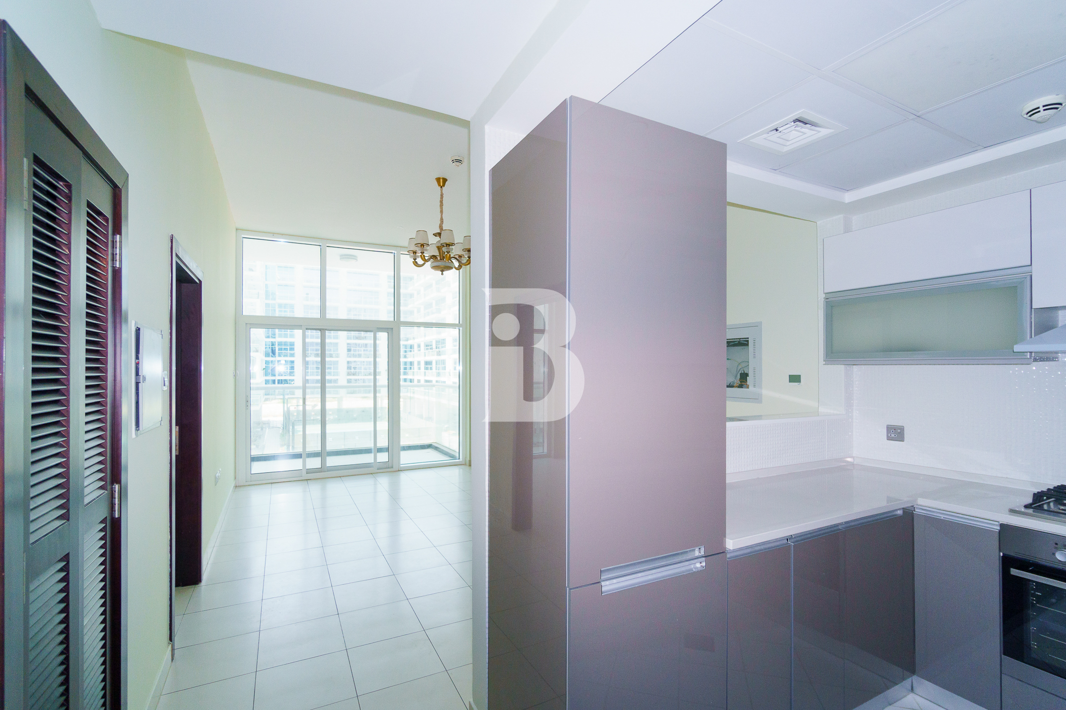 Spacious | Kitchen Equipped | Unfurnished 1 Bedroom