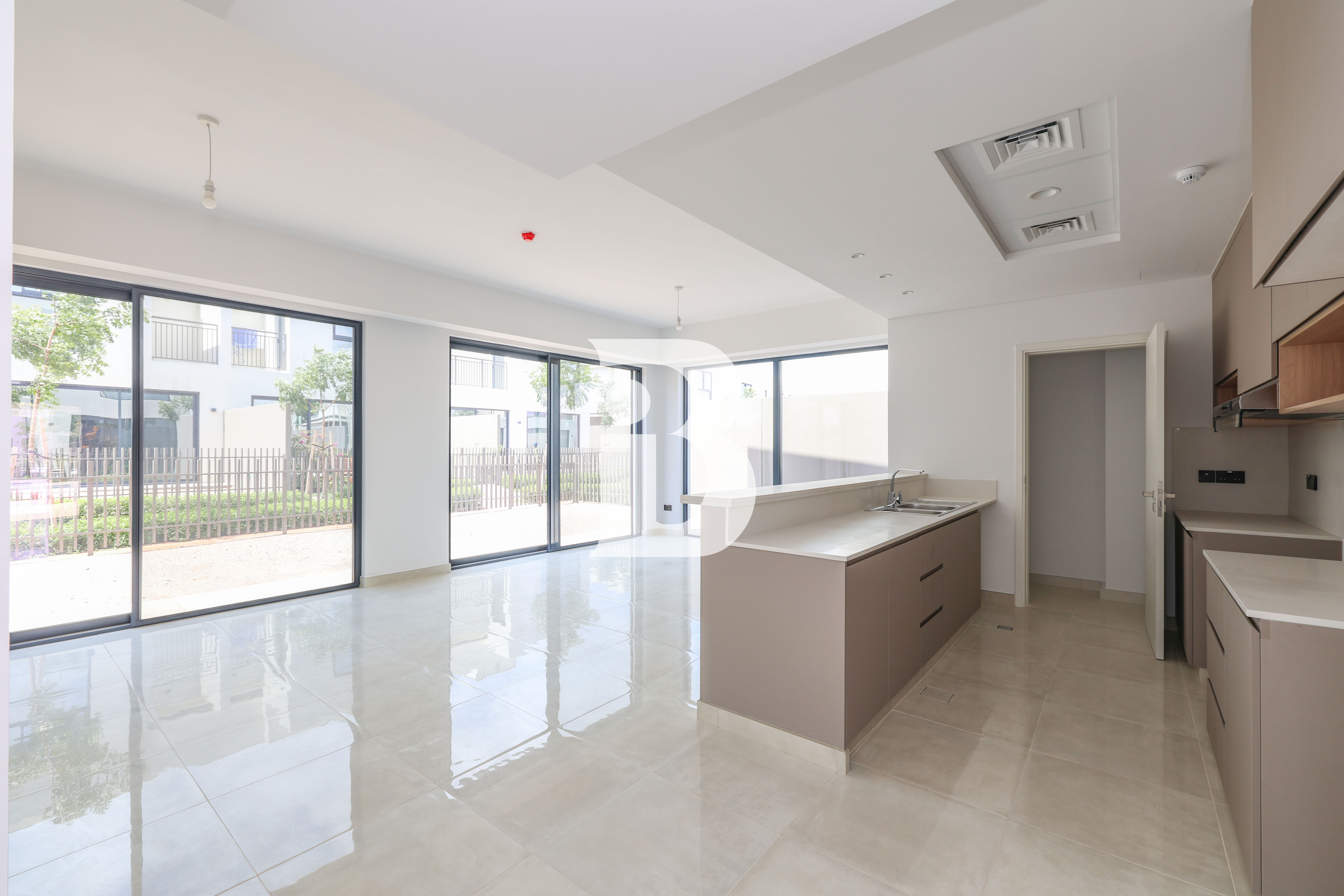 Luxury 3BR Villa | Falcon North | Prime Location