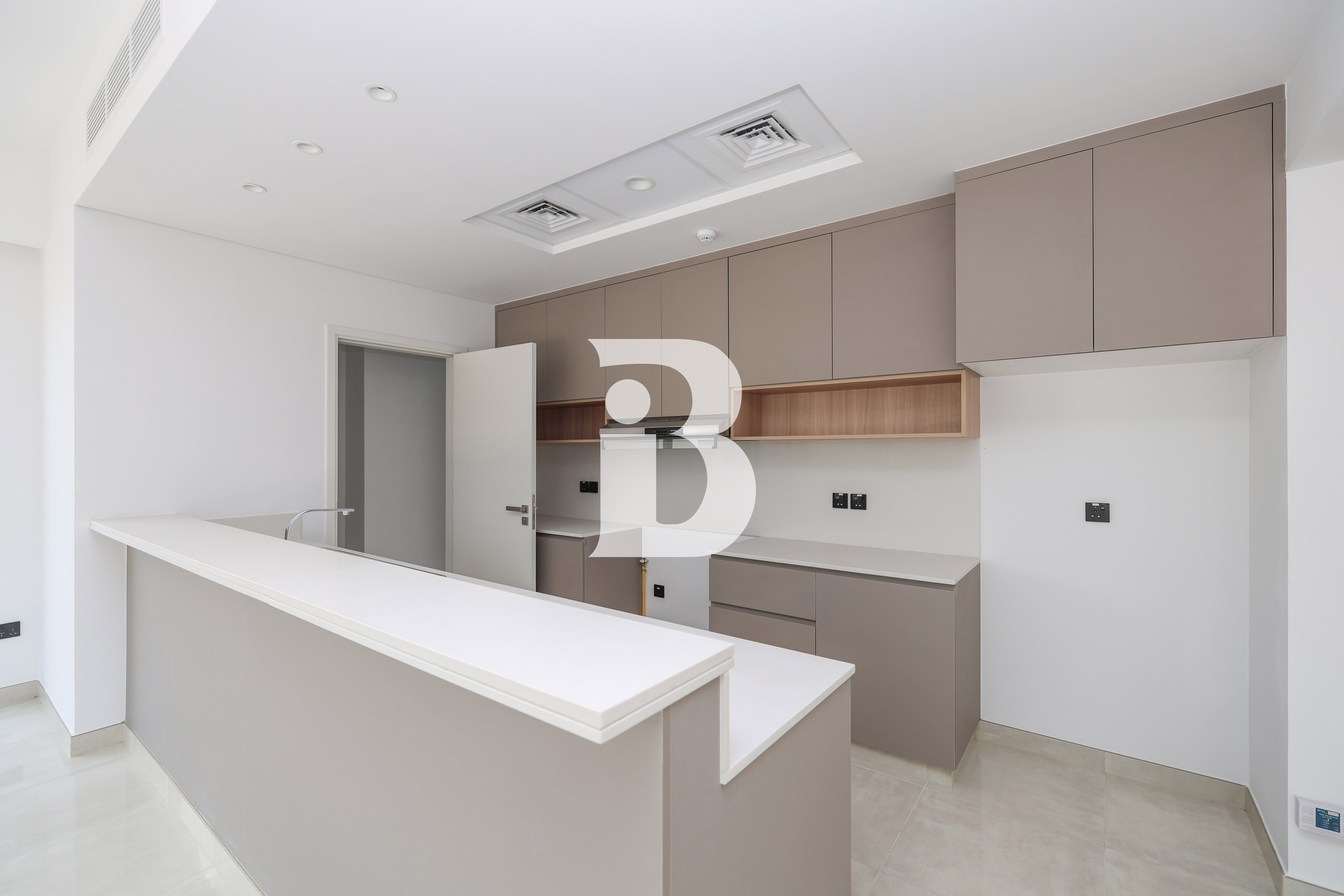 Luxury 3BR Villa | Falcon North | Prime Location