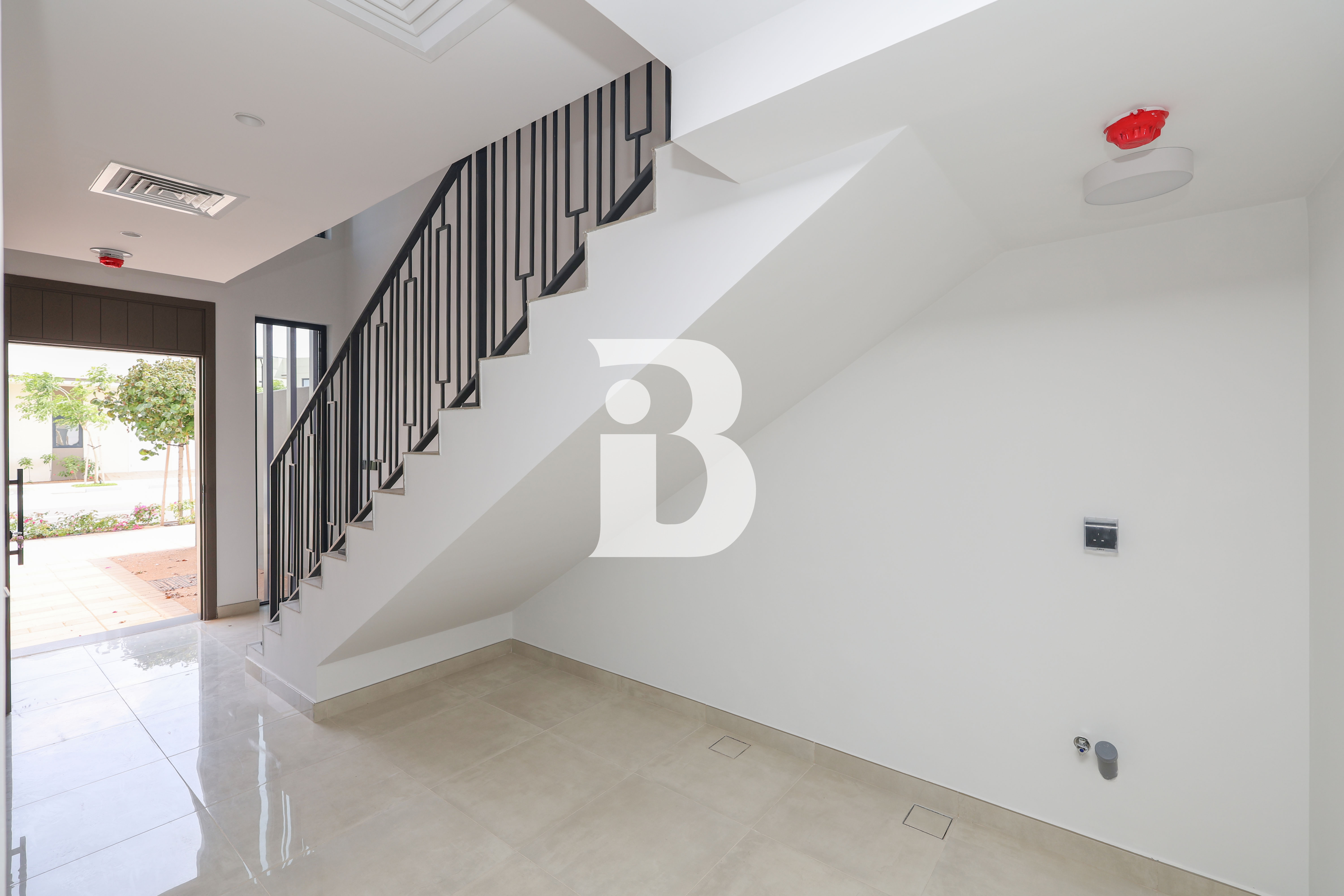 Luxury 3BR Villa | Falcon North | Prime Location