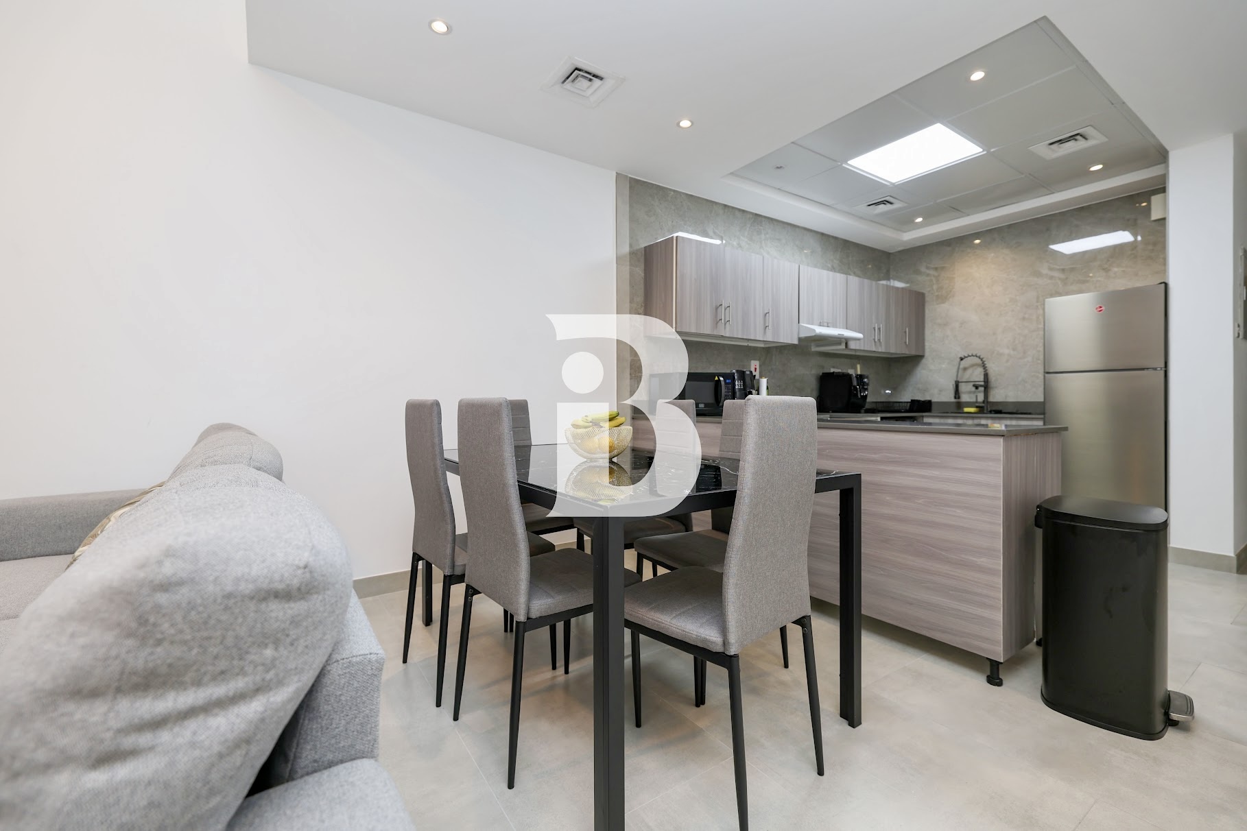 Bright &amp; Spacious | Multiple Cheques | Vacant