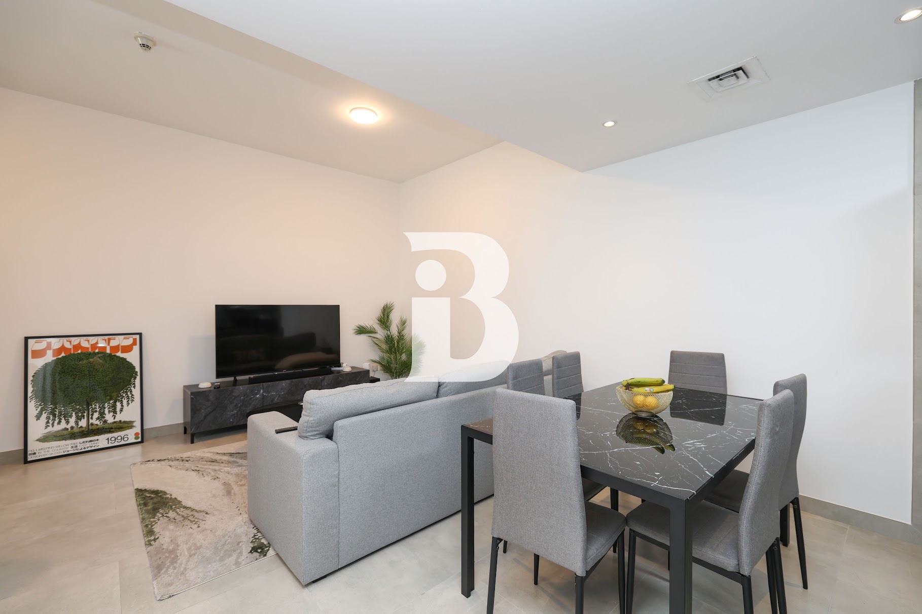 Bright &amp; Spacious | Multiple Cheques | Vacant