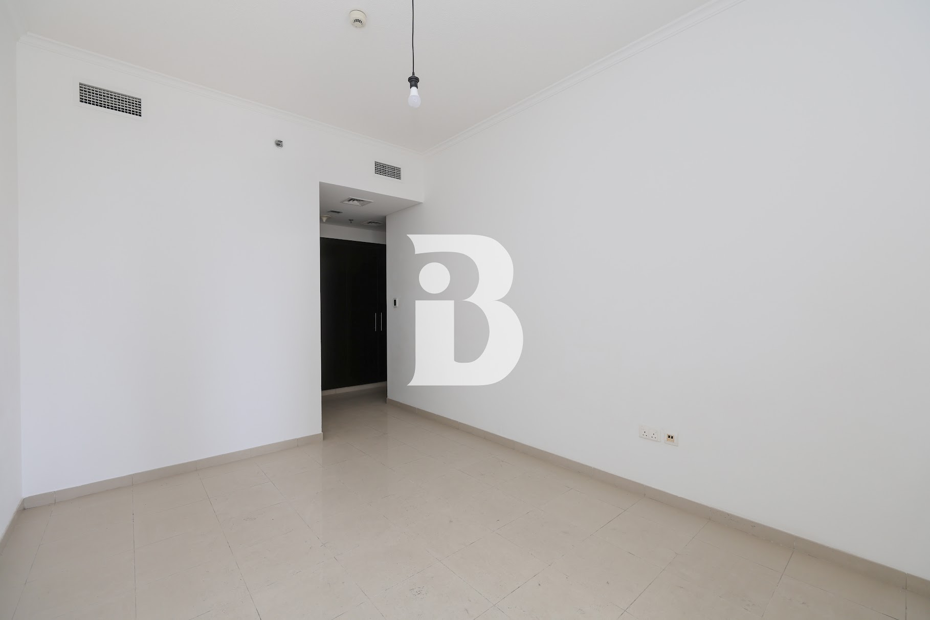 Marina Skyline | Spacious | Vacant