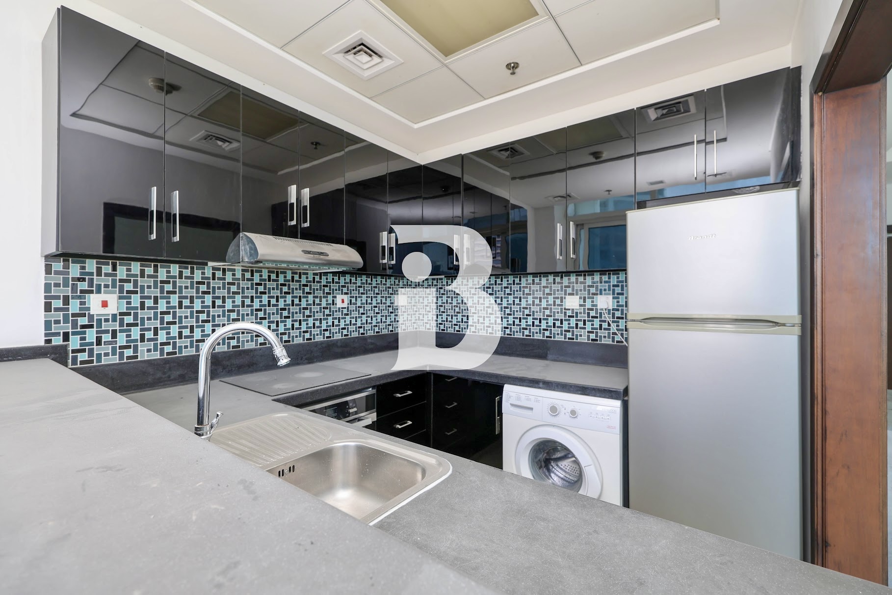 Marina Skyline | Spacious | Vacant