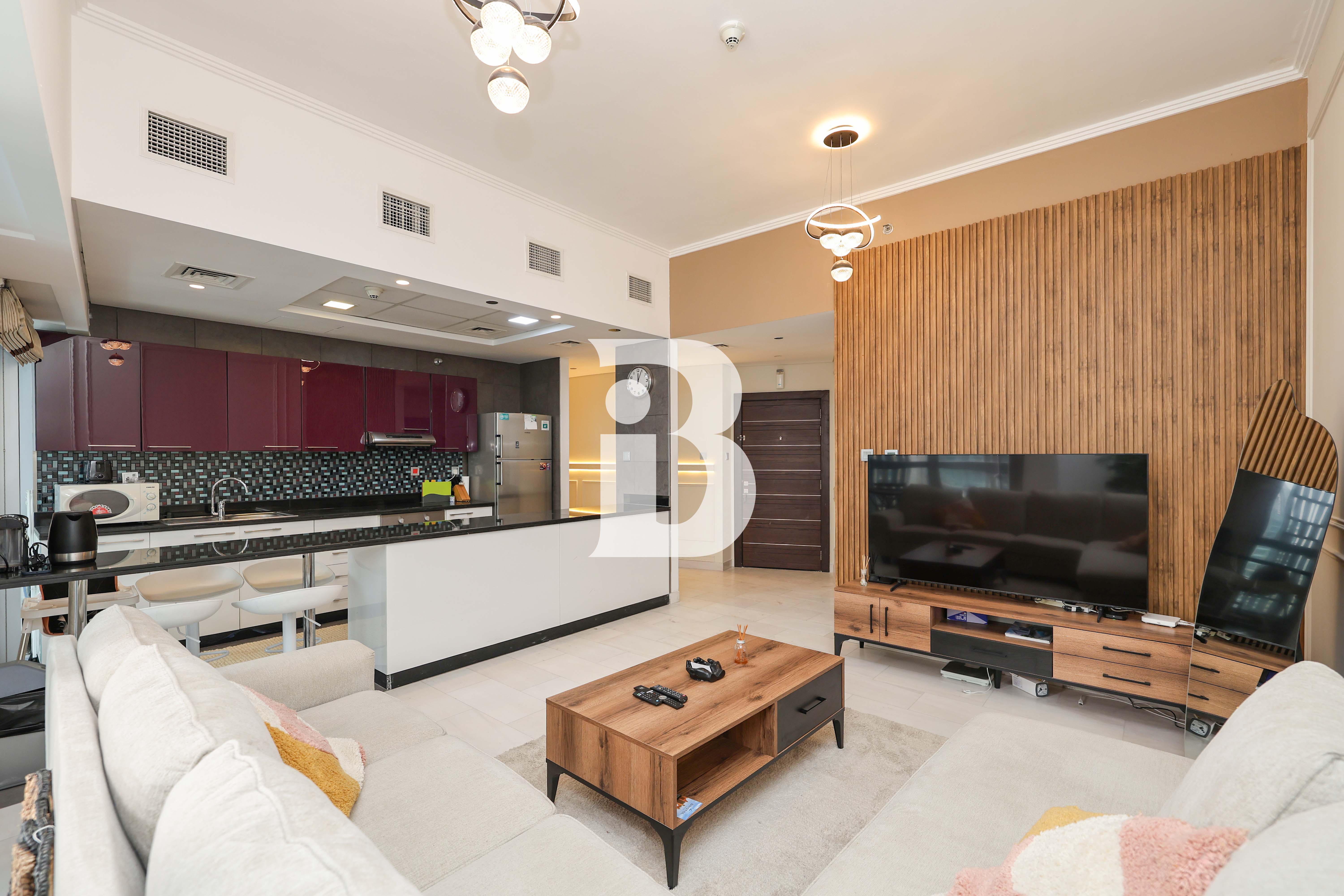Renovated | 12 cheques | Vacant