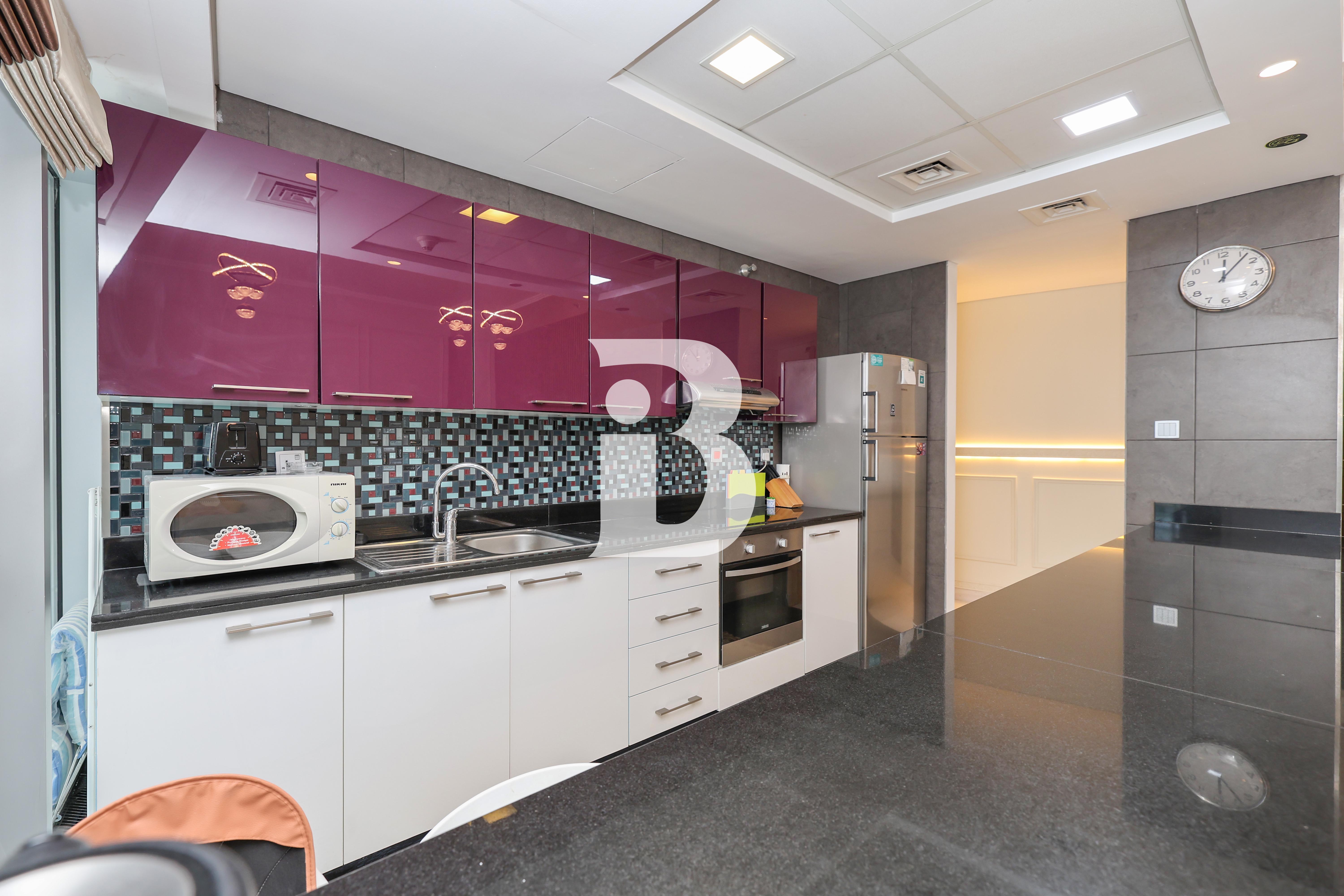 Renovated | 12 cheques | Vacant