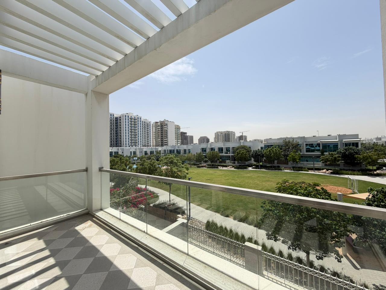 BEST PRICE|4BR+Maid | Backing the Park| Vastu