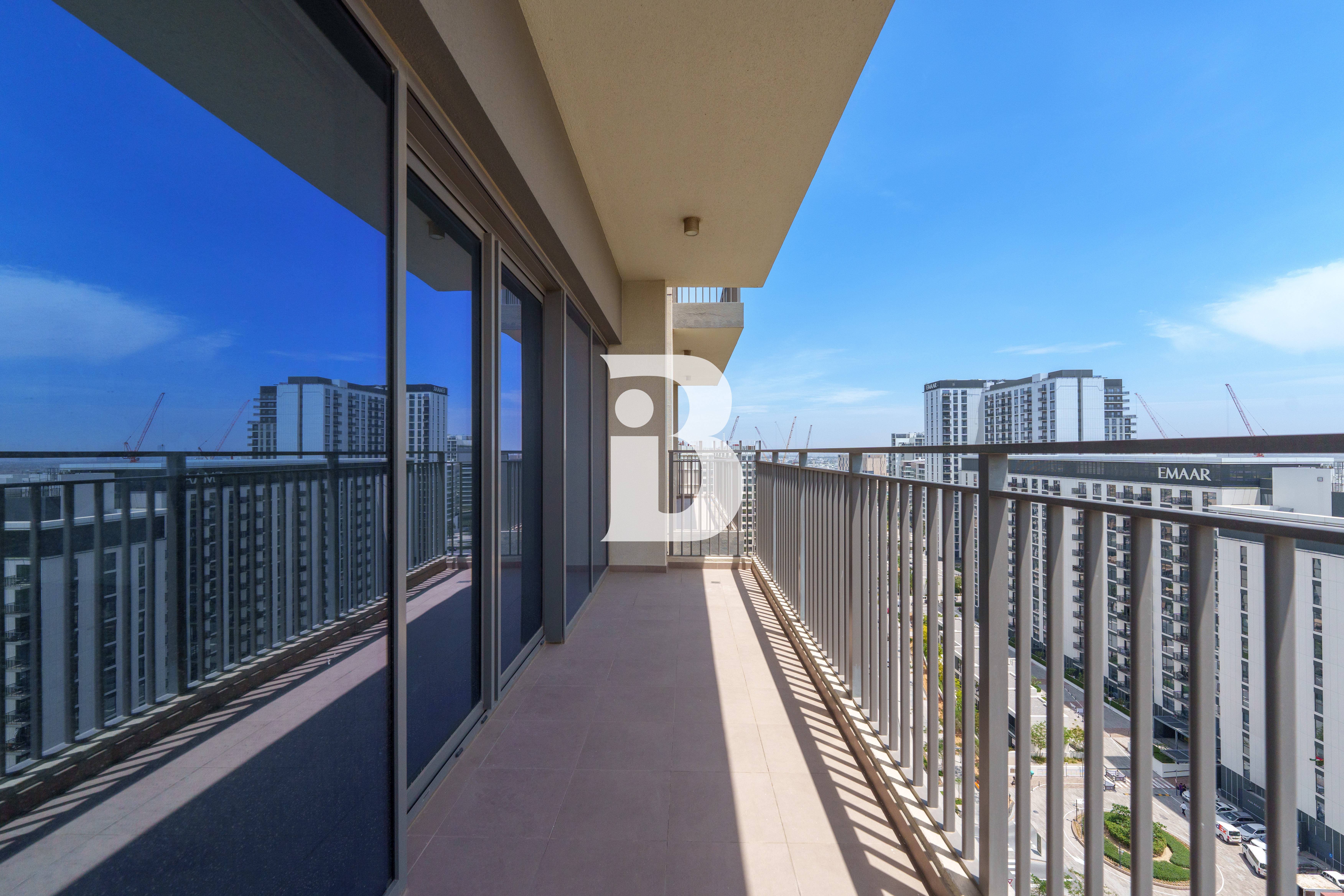 High Floor | Corner Unit | Spacious | Ready to move