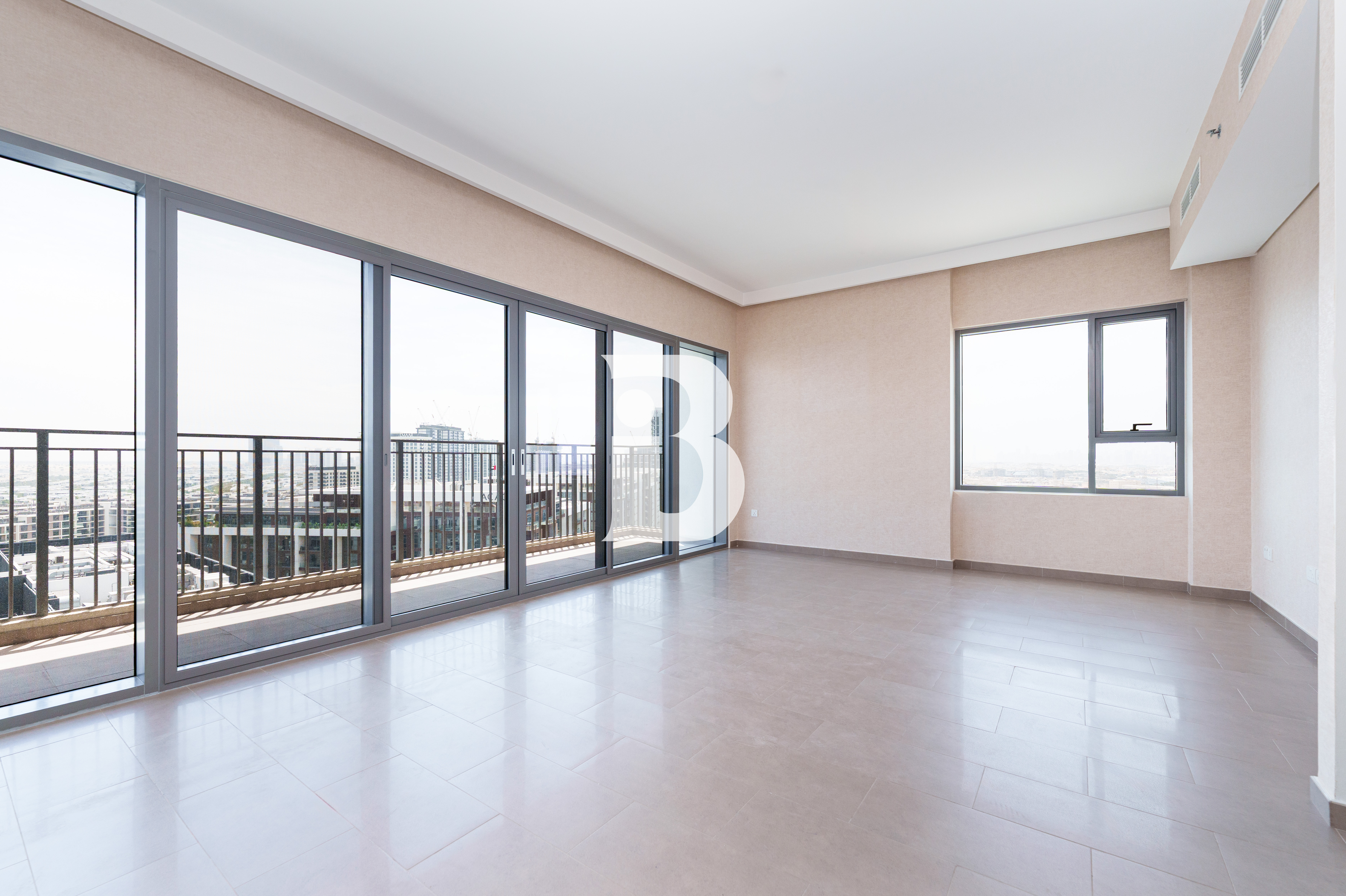 High Floor | Corner Unit | Spacious | Ready to move