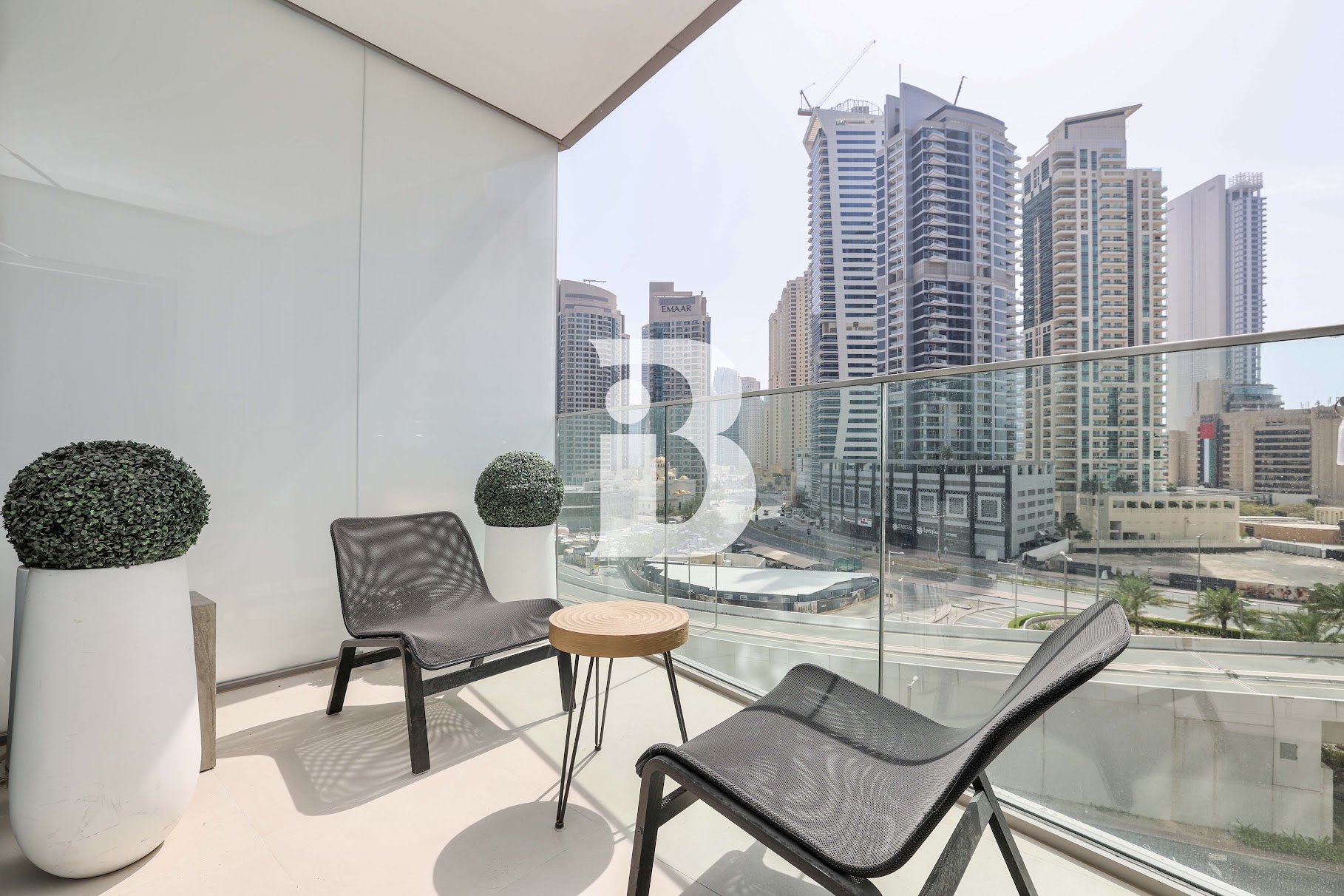 Bright & Modern | Furnished | Vacant