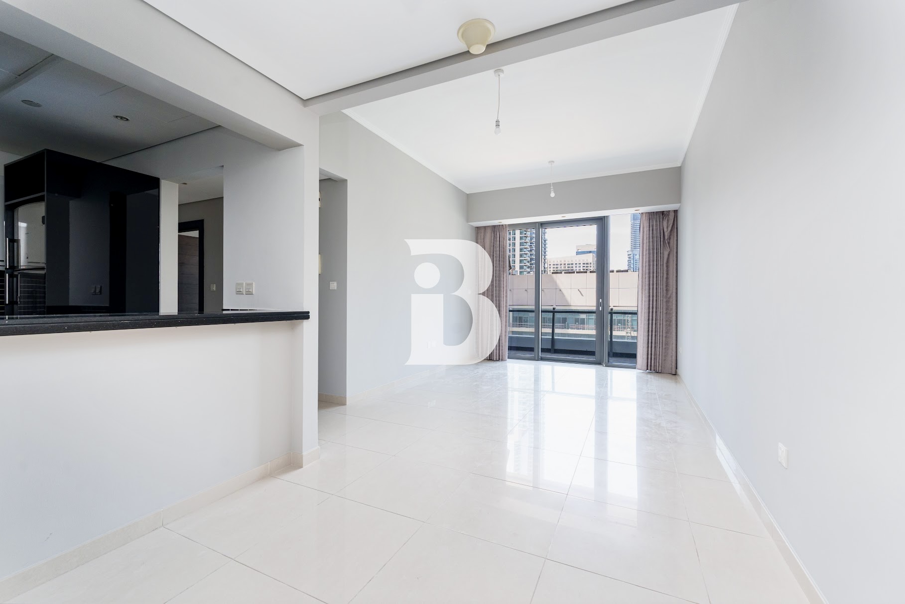 Prime Location | Bright &amp; Spacious | Vacant 3