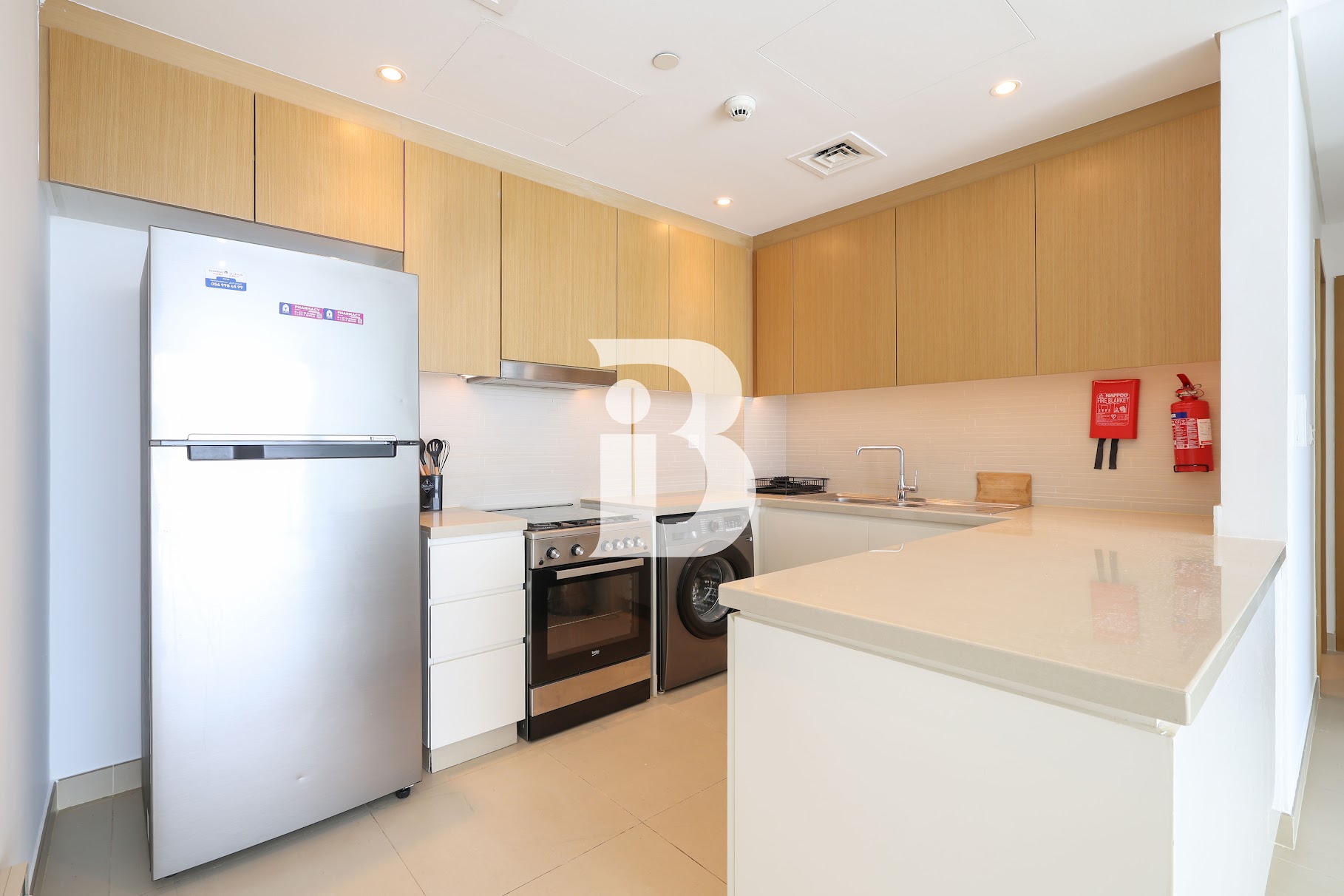 Sea Views | Spacious & Bright | Vacant