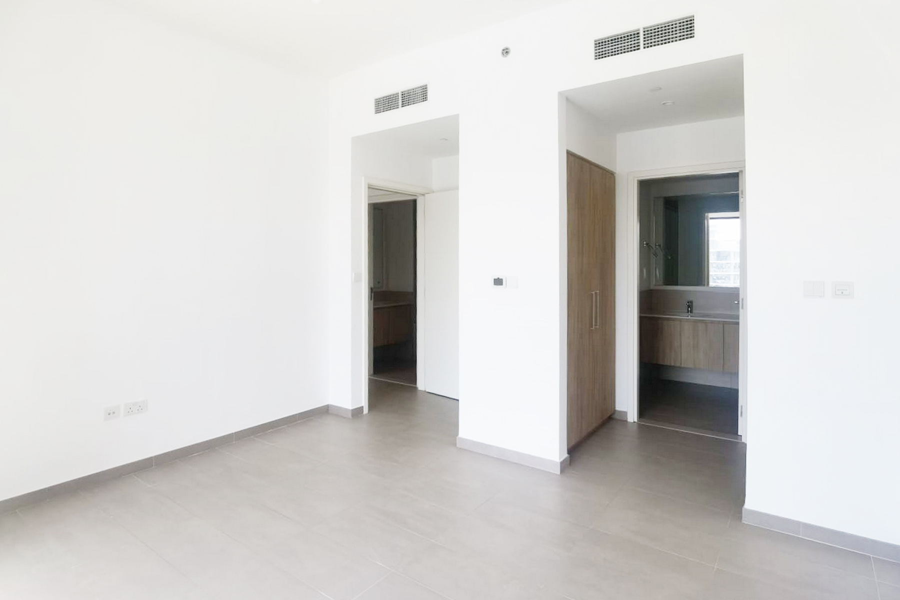 PARK VIEW | SPACIOUS 2 BHK | DIRECT PARK ACCESS