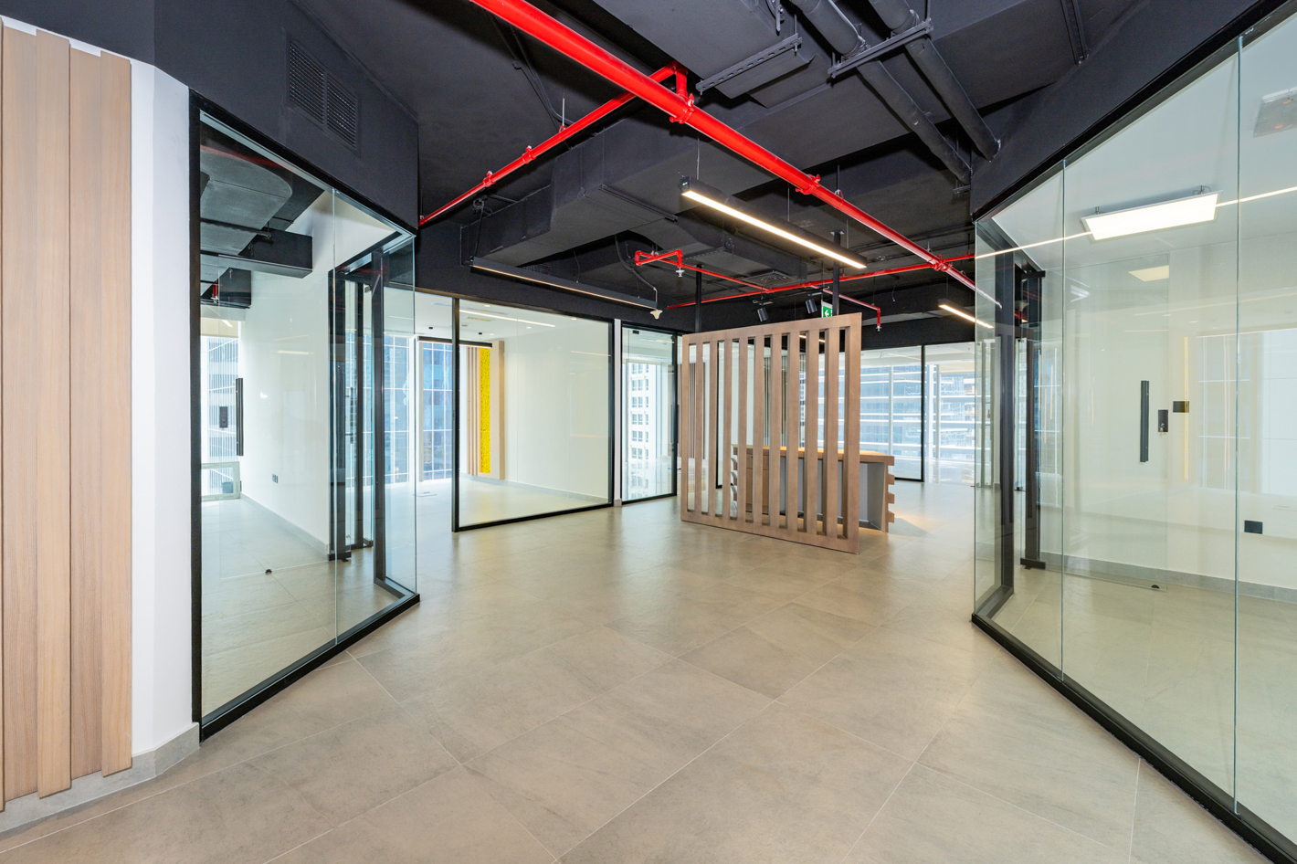 Immaculate Office | Glass Partitions | Vacant