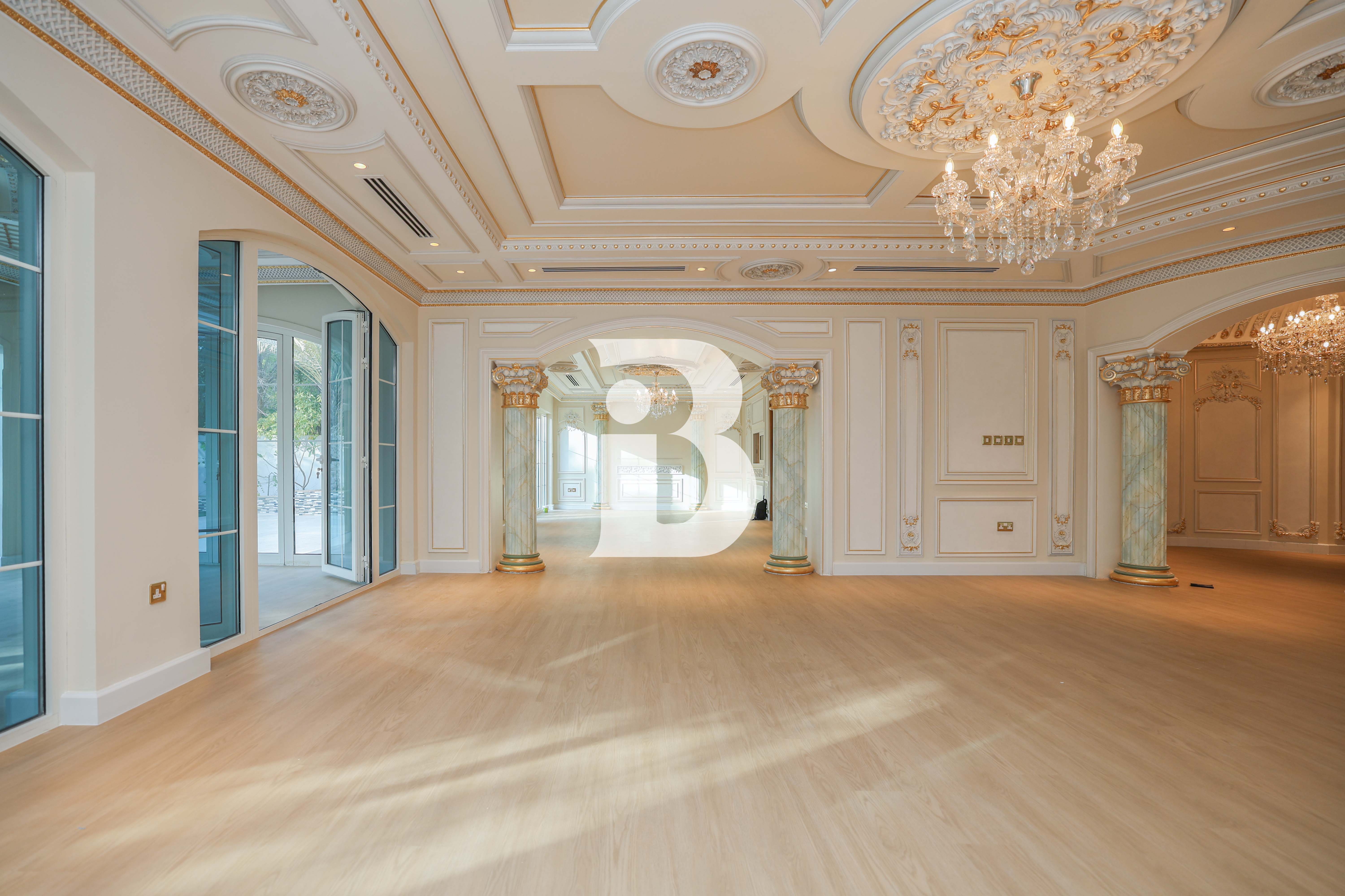 5BR | Luxury Upgrade | Immaculate Condition