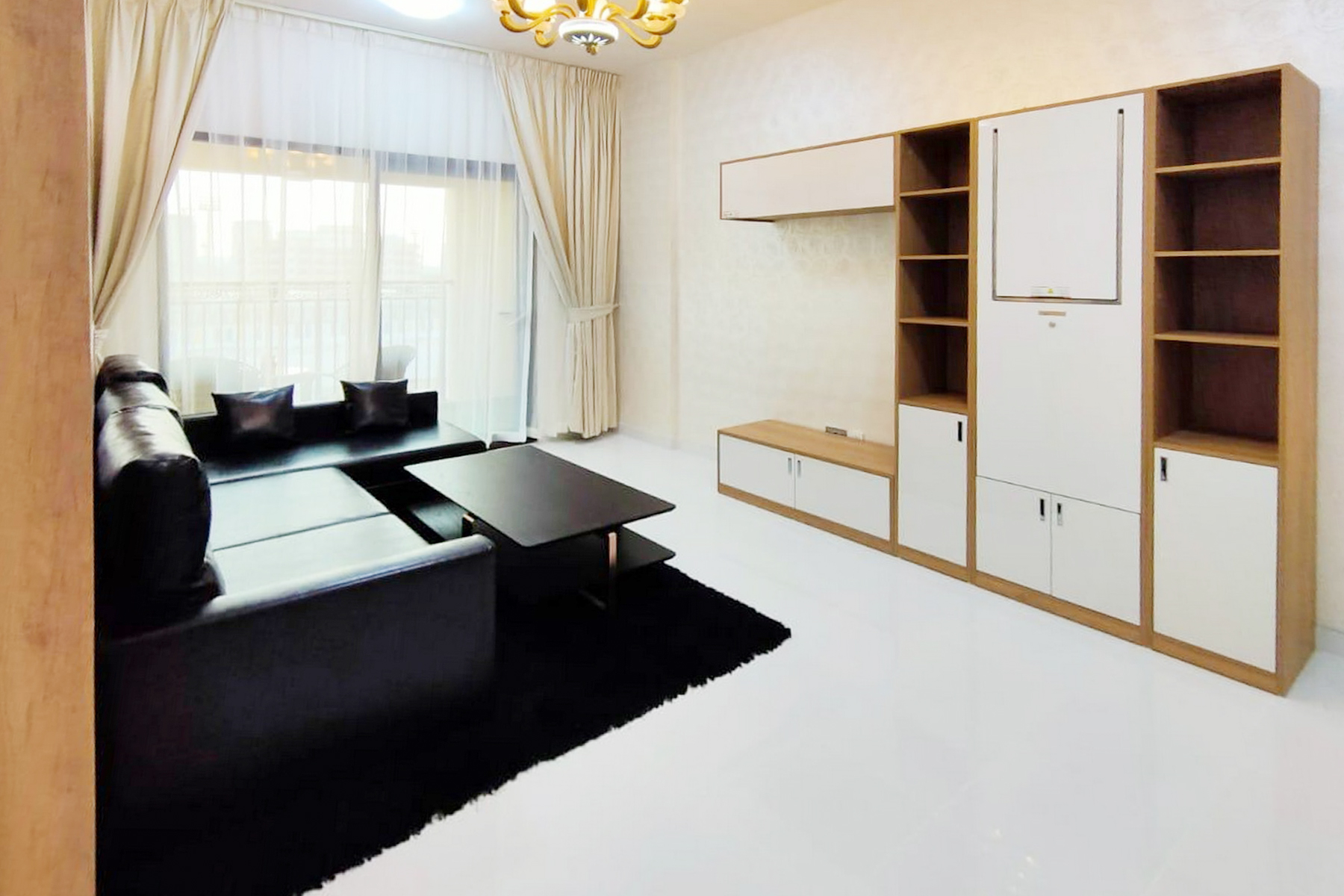 FULLY FURNISHED | SPACIOUS |READY TO MOVE