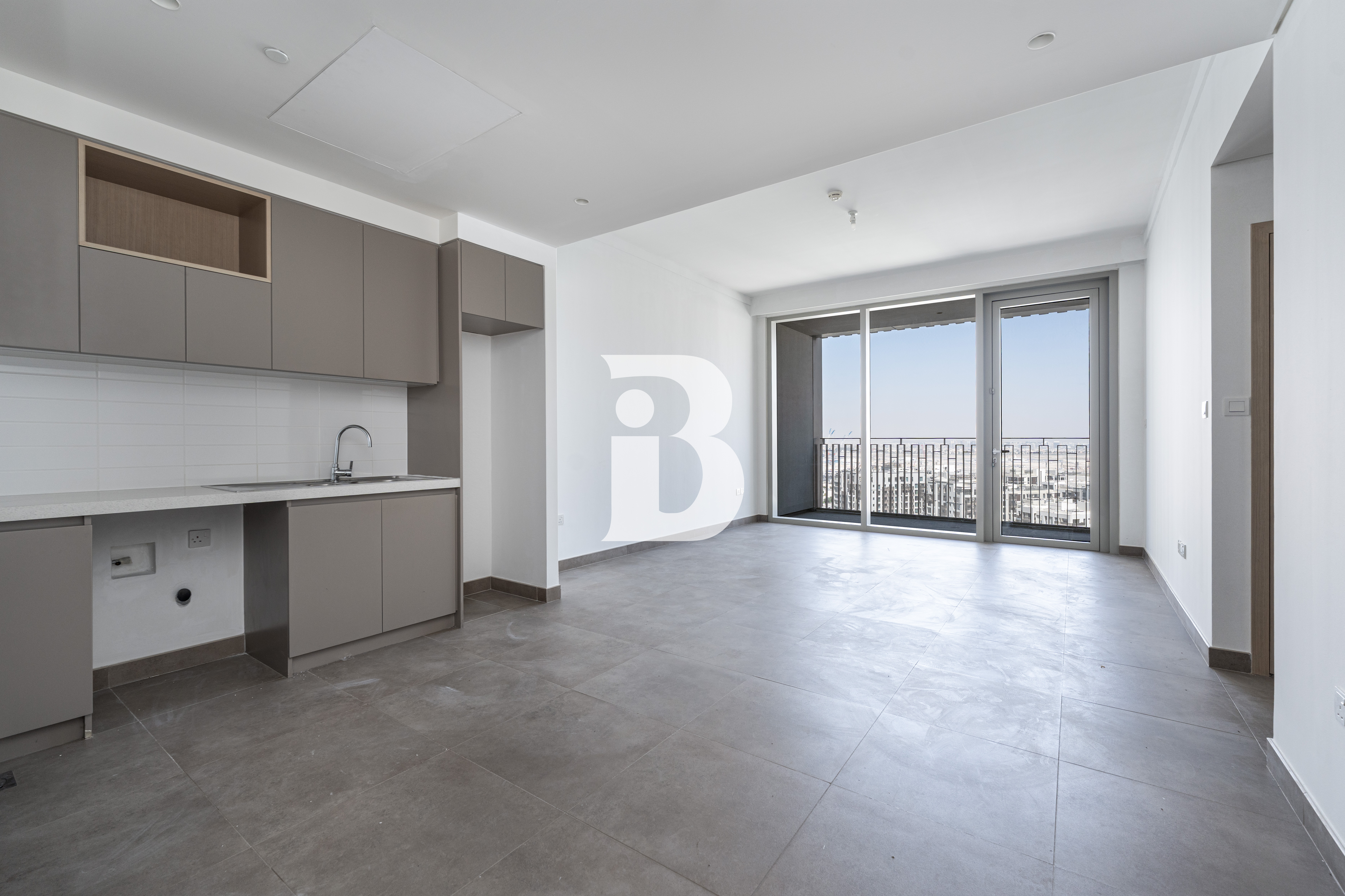 2 Bed | Unfurnished | Canal View