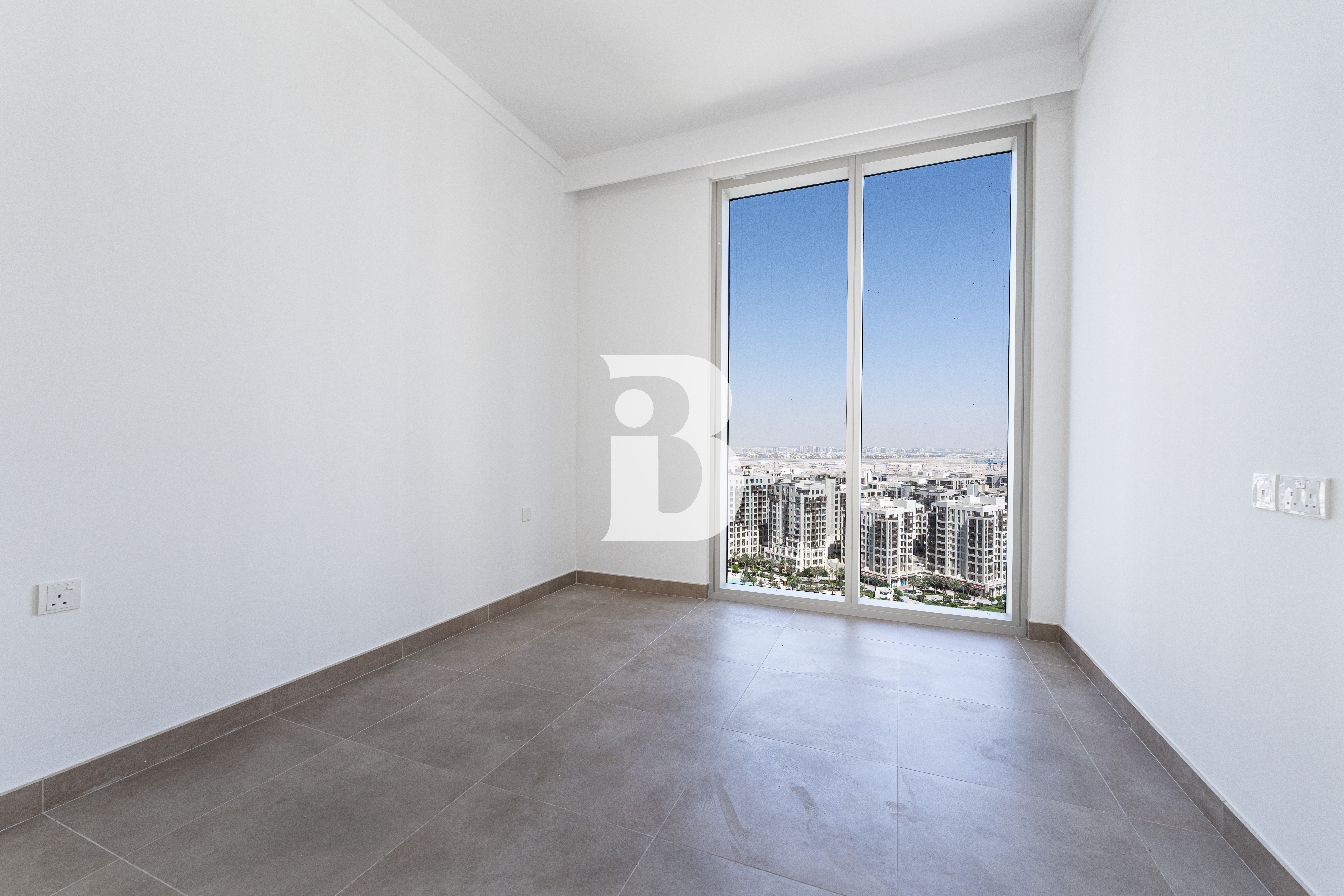 2 Bed | Unfurnished | Canal View