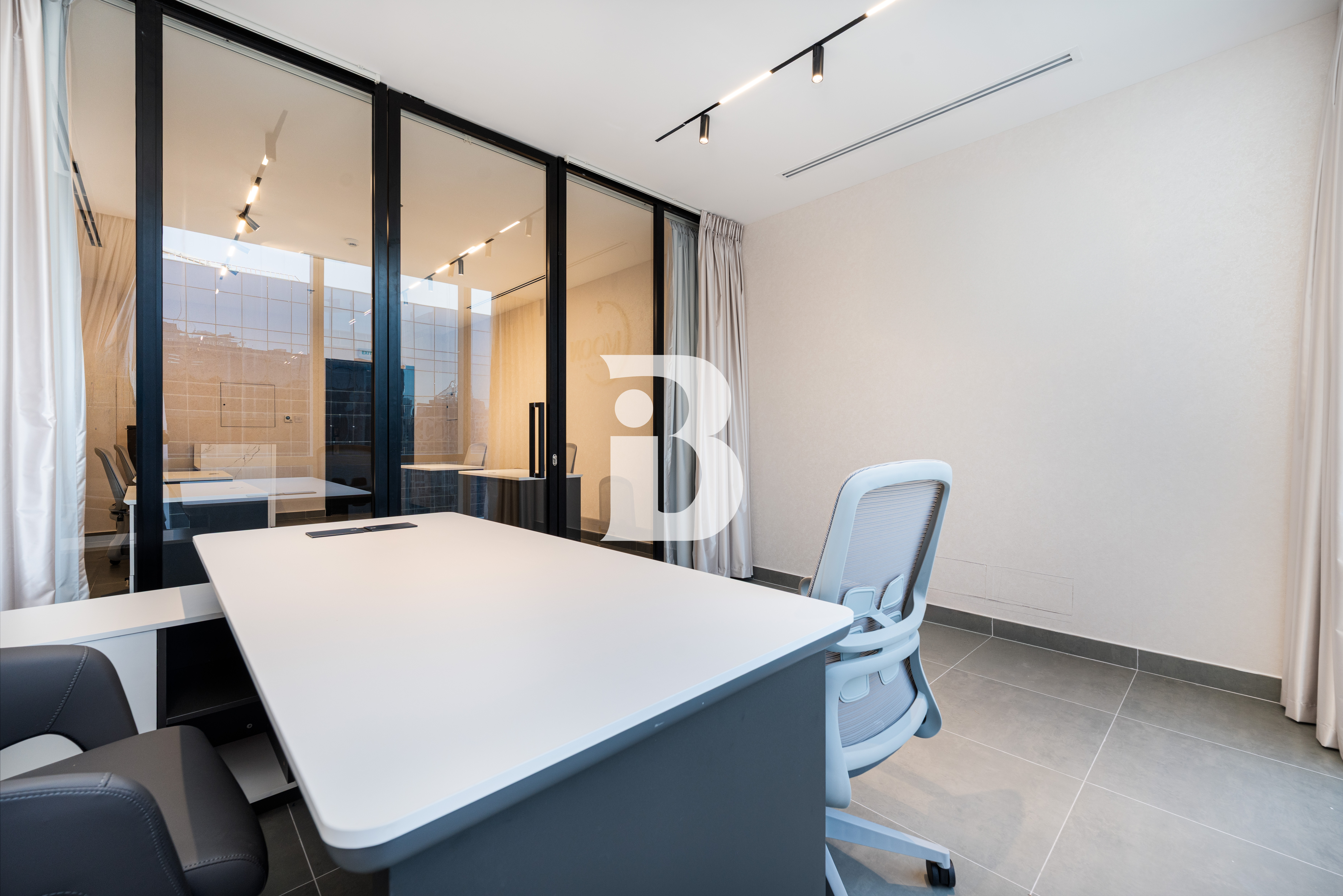 Fully Furnished |Newly Upgraded | Premium Fittings