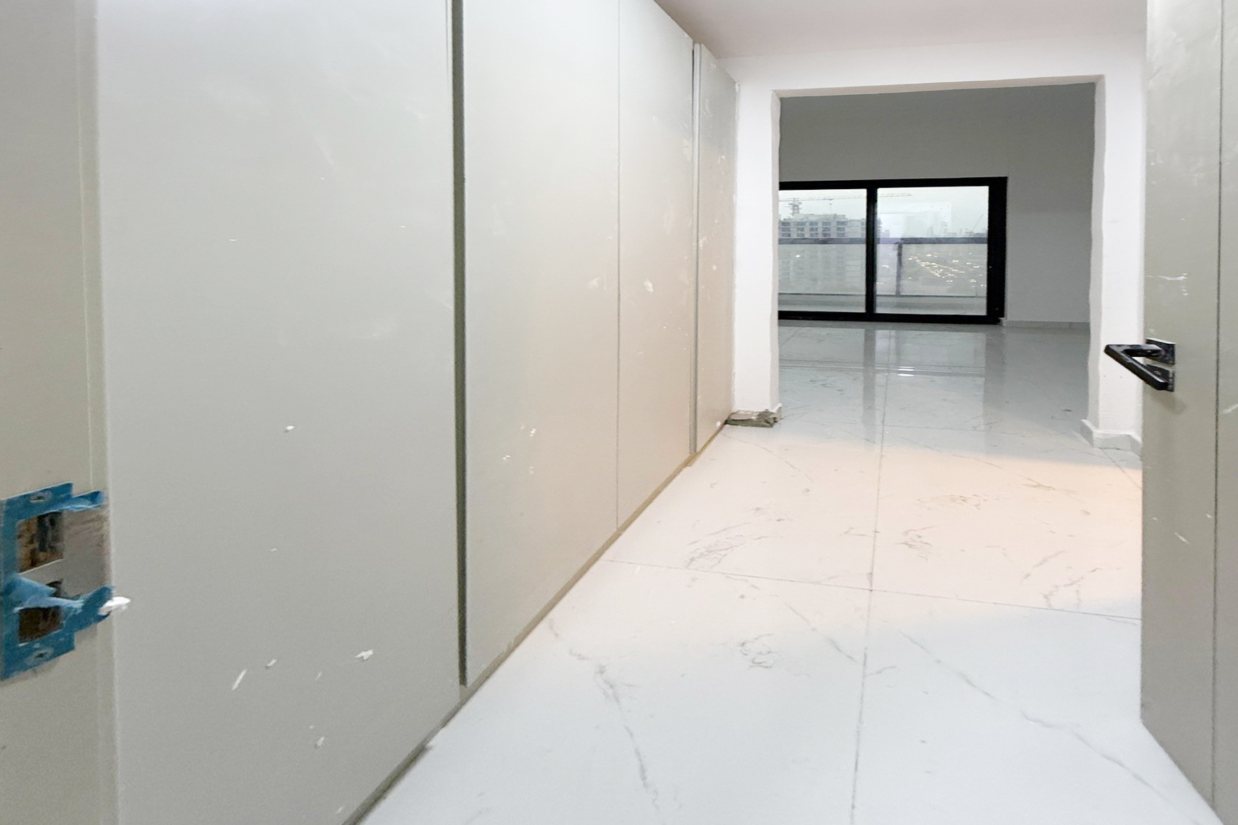 Exclusive Corner Unit | Brand New | High Floor | Closed Kitchen