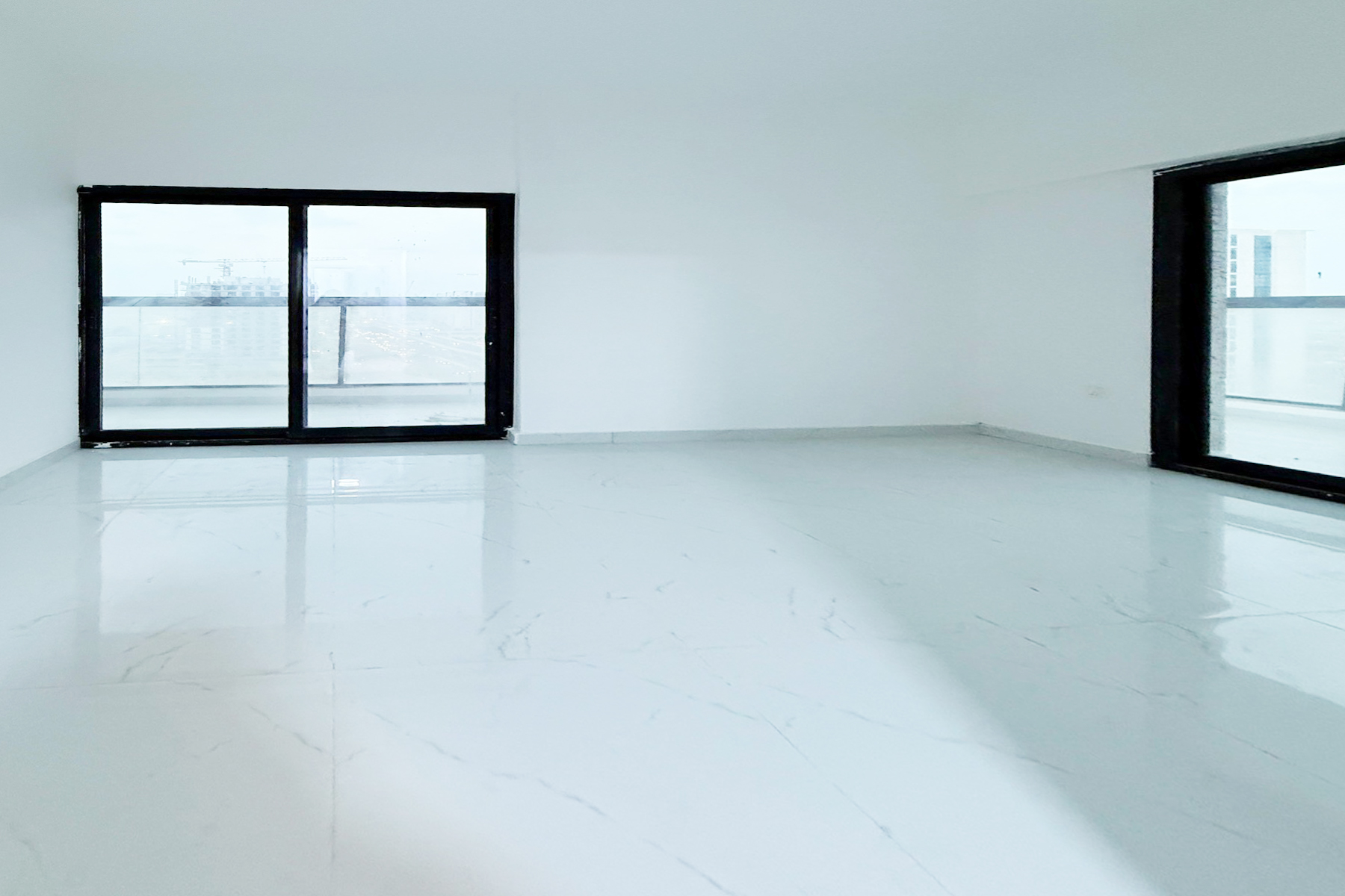 Exclusive Corner Unit | Brand New | High Floor | Closed Kitchen