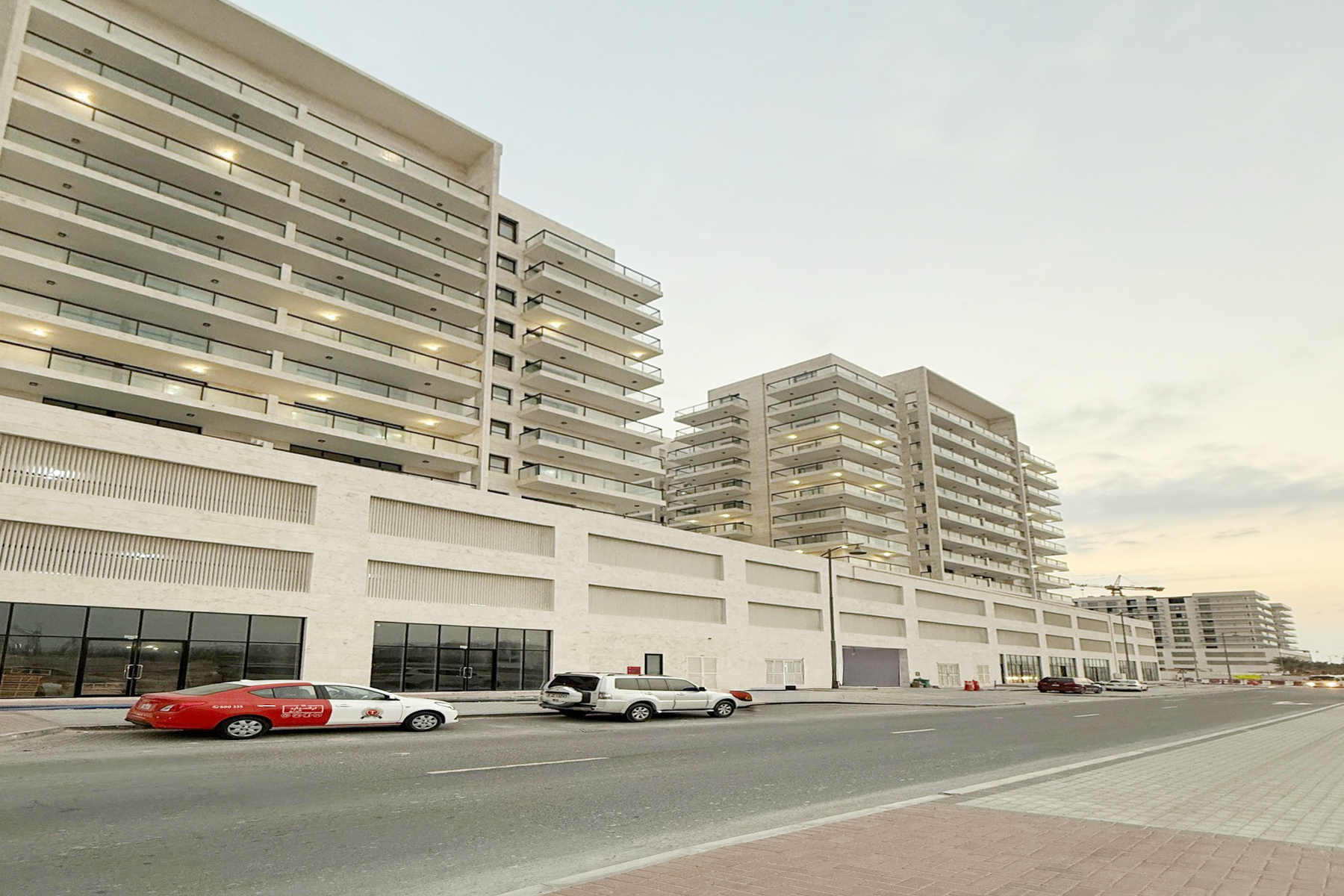 Exclusive Corner Unit | Brand New | High Floor | Closed Kitchen