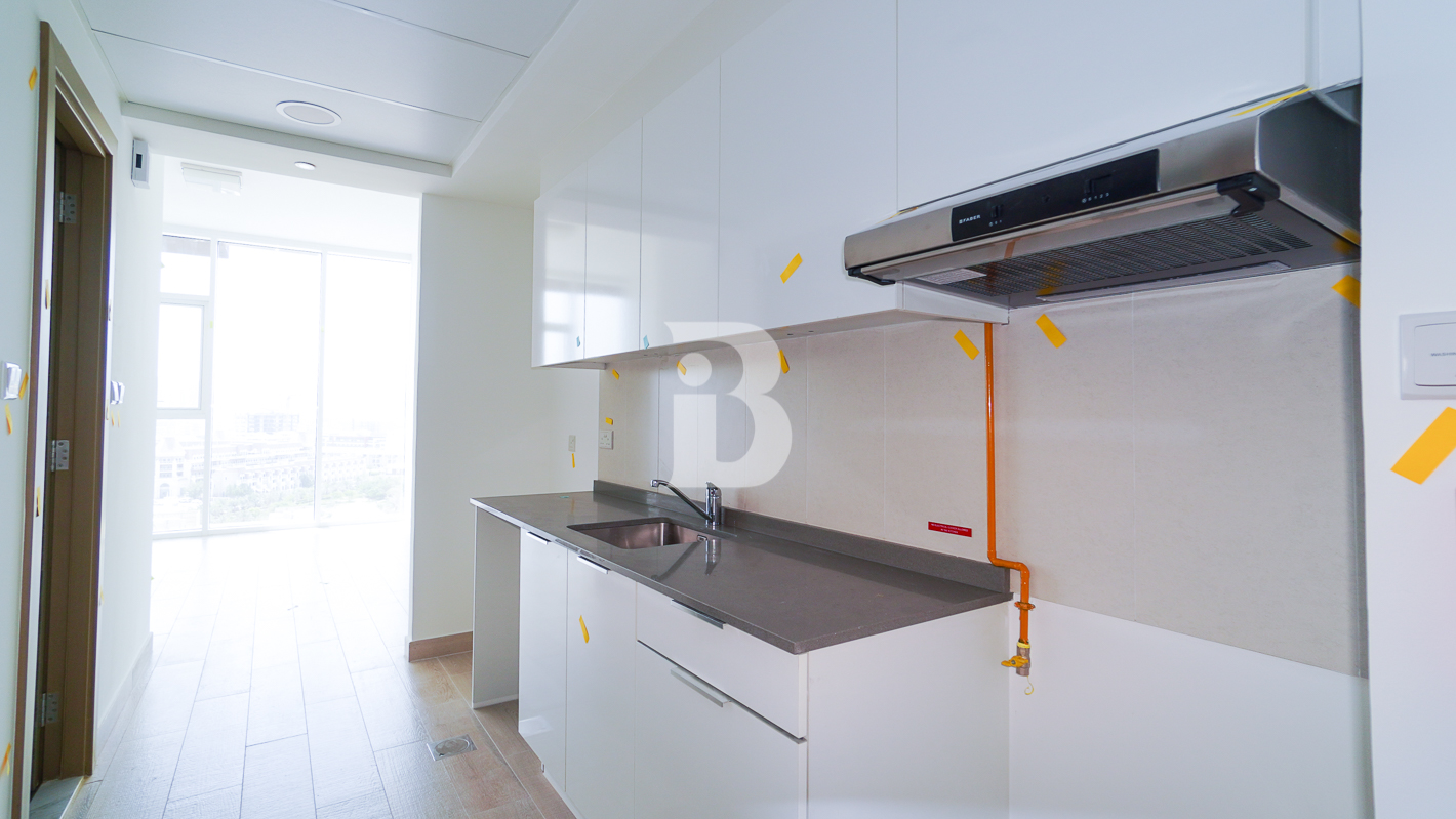 Elegant | Unfurnished | Mid Floor | JVC