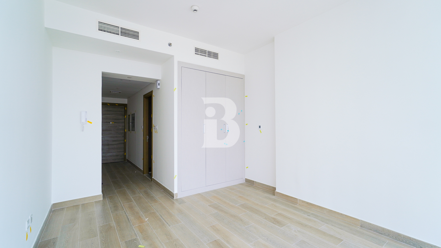 Elegant | Unfurnished | Mid Floor | JVC