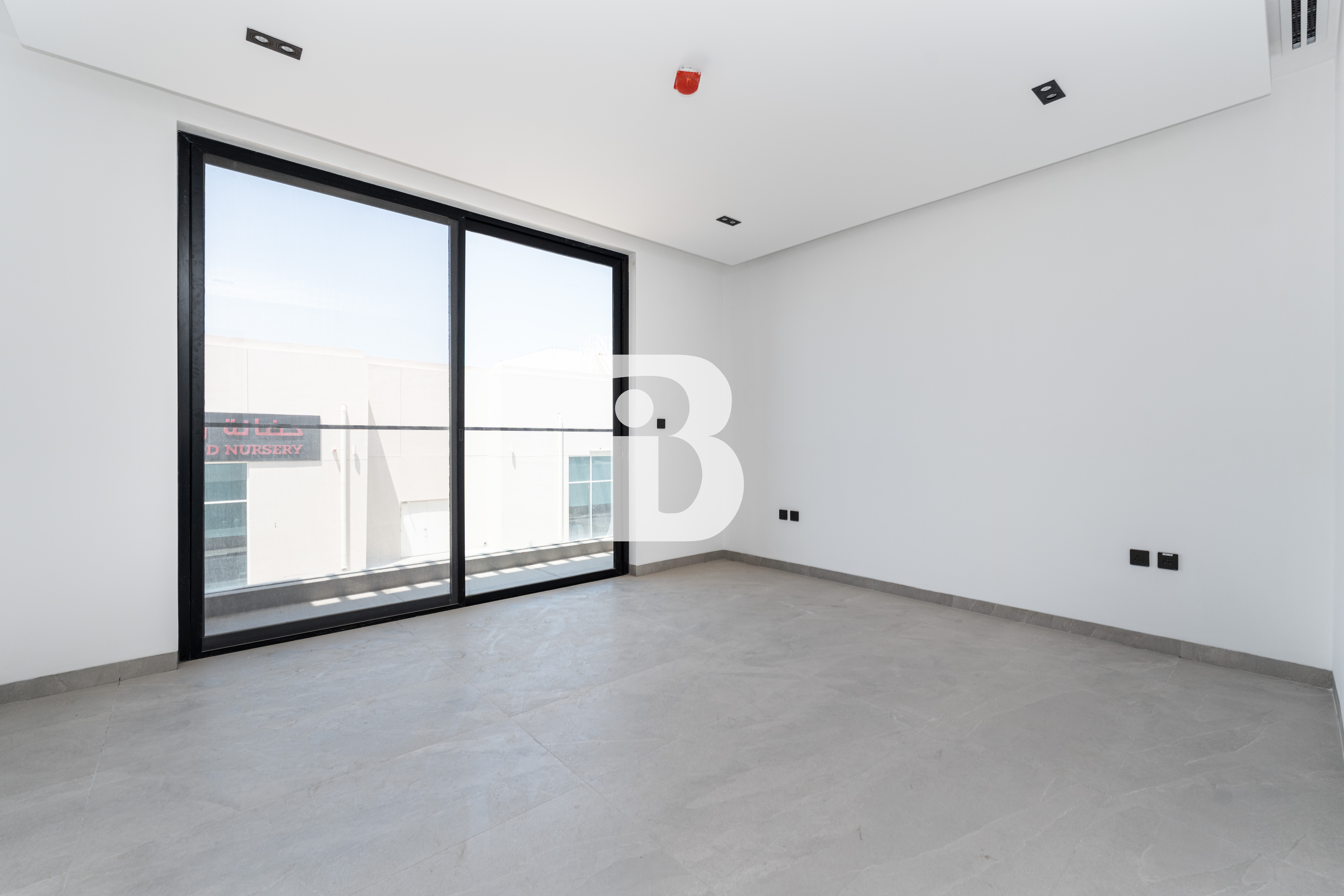 VASTU | Brand New | Vacant | Close to Park
