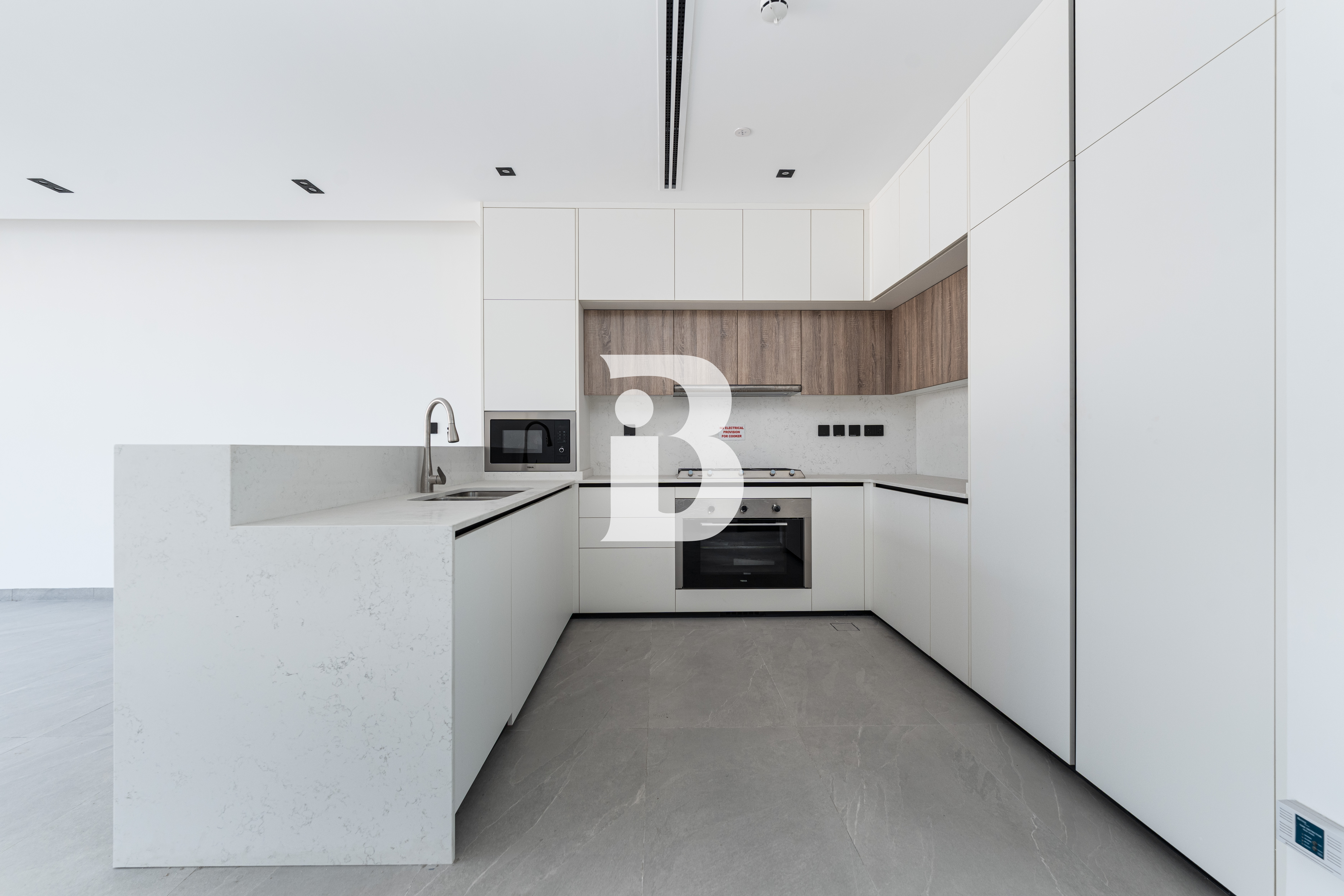 VASTU | Brand New | Vacant | Close to Park
