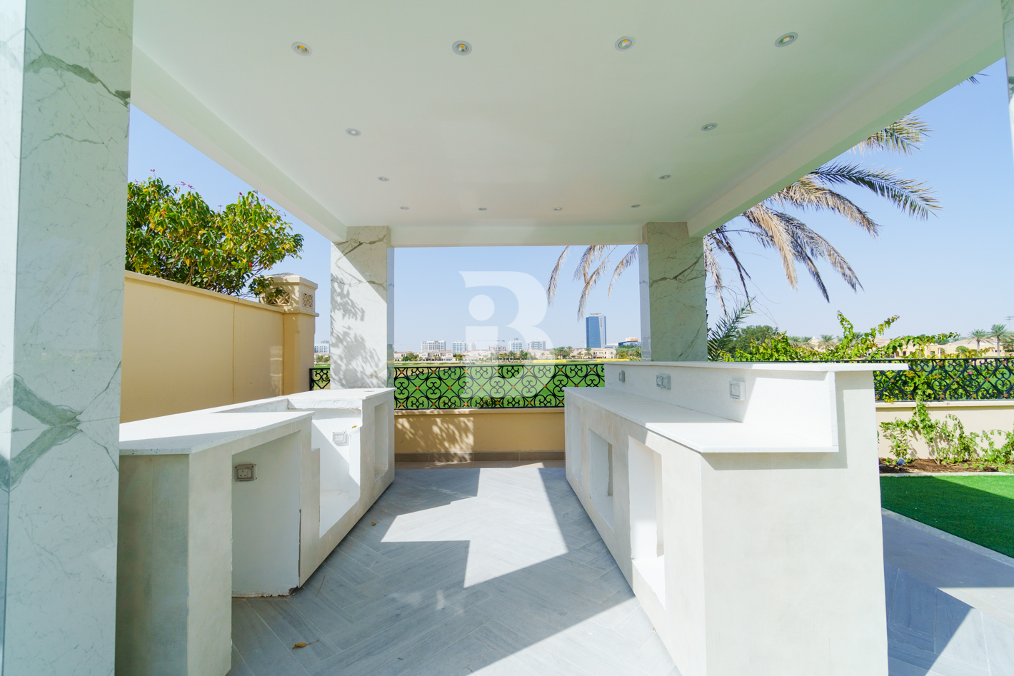 Elegant | Unfurnished | Villa 4 BR 1