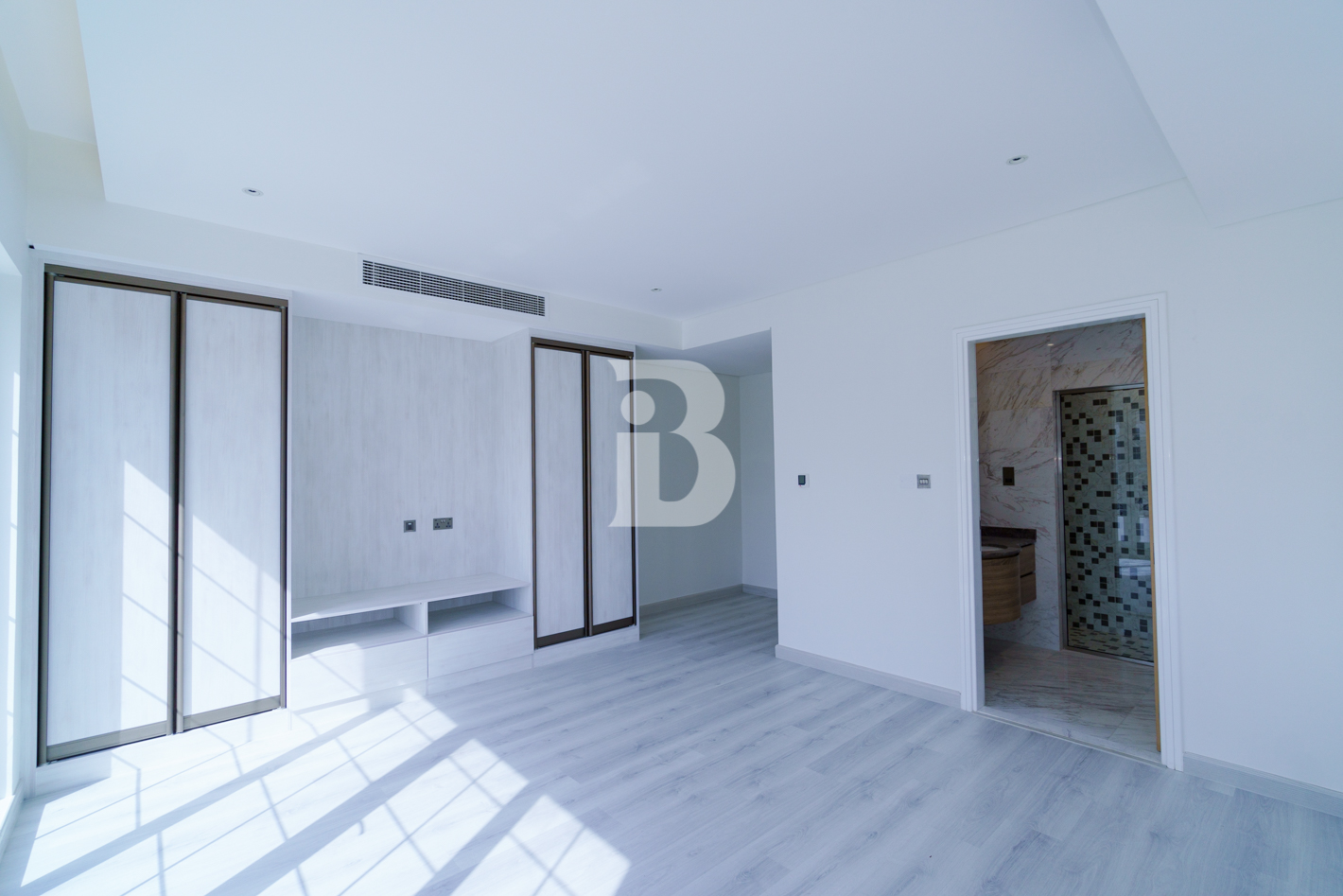 Elegant | Unfurnished | Villa 4 BR