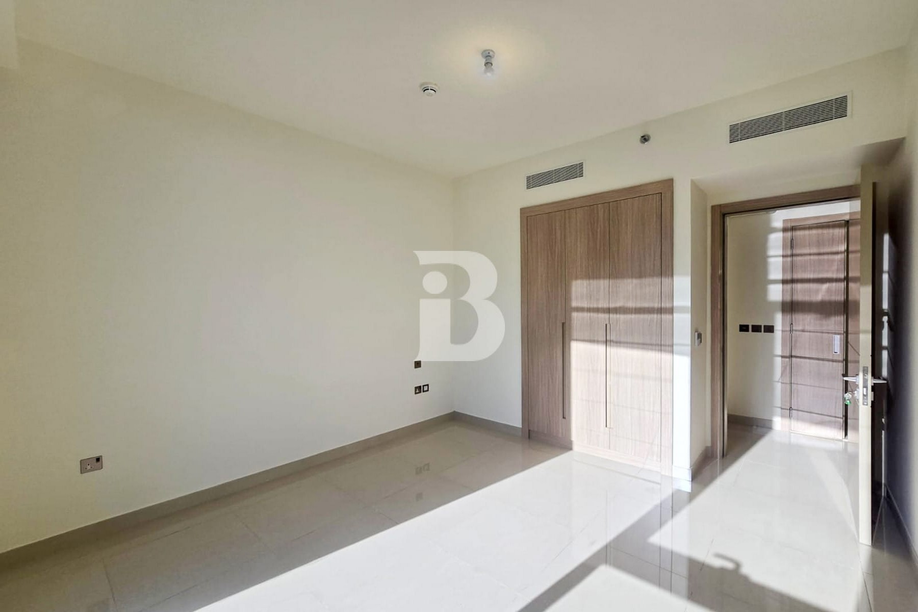 Below OP | Beach Access | World class Amenities
