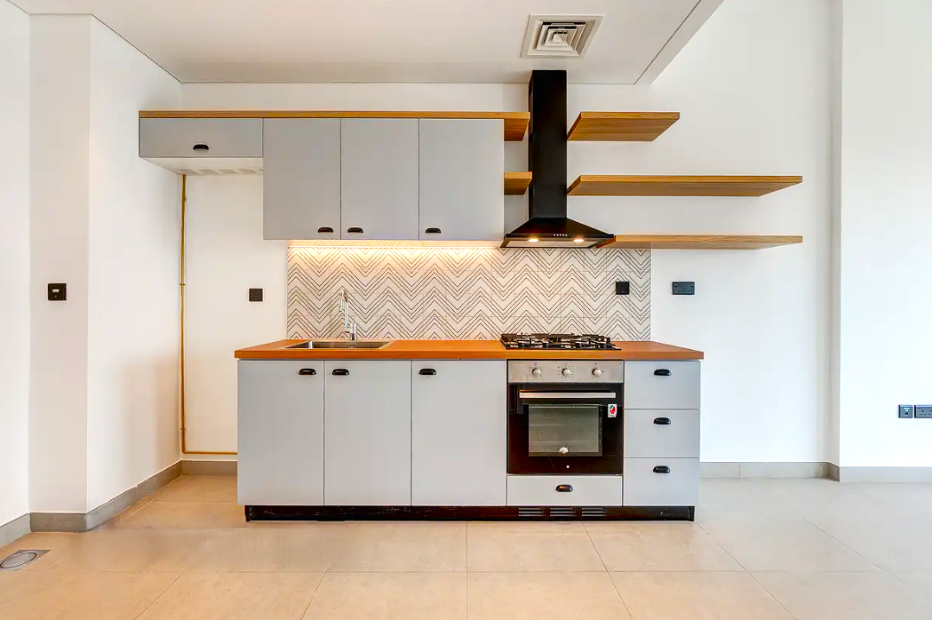 Ready to move | Prime Location | Premium Amenities
